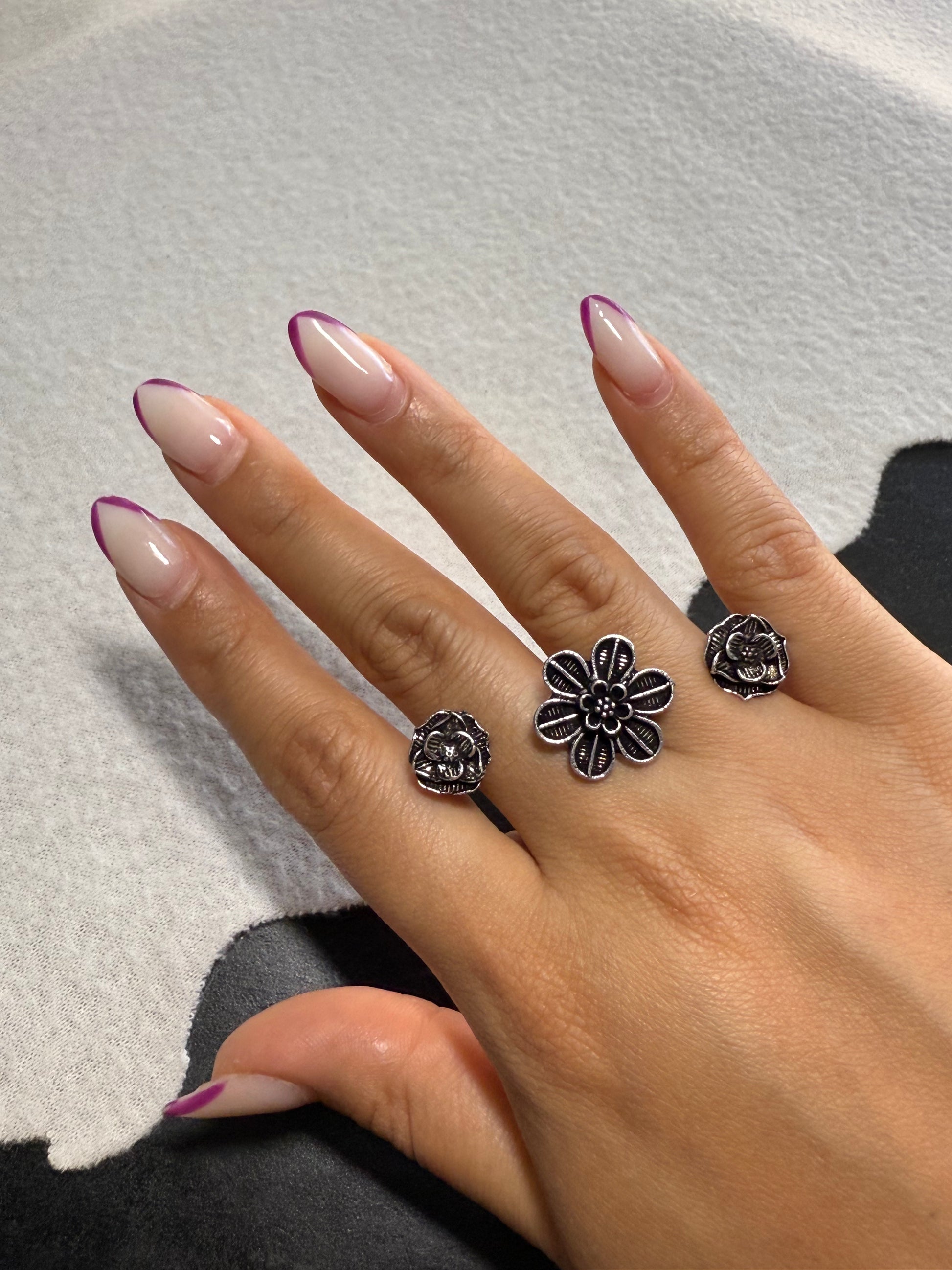 Blck 2 Finger Ring