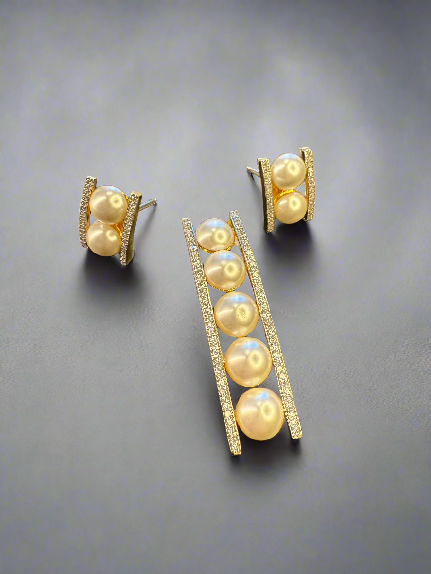 Pearl Pendant Set