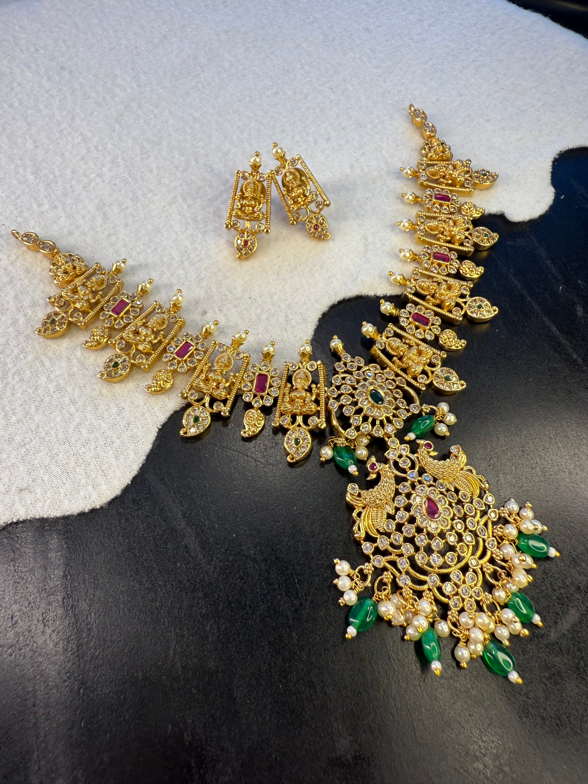 Temple Jewelry Set