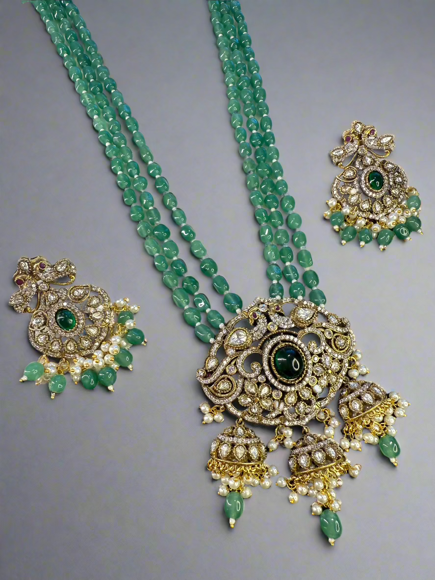Green Pearls Layer Necklace