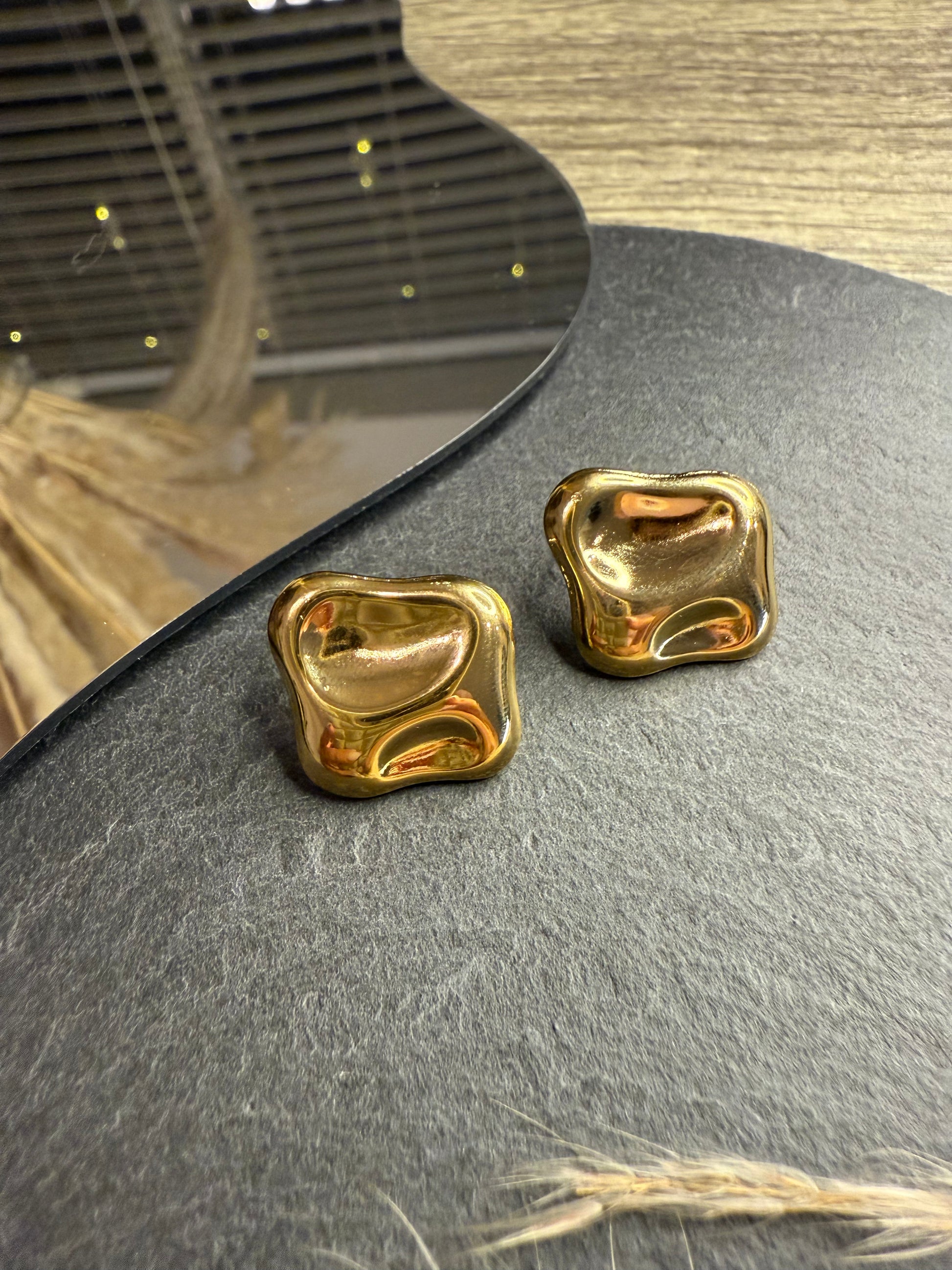 Mini Studs