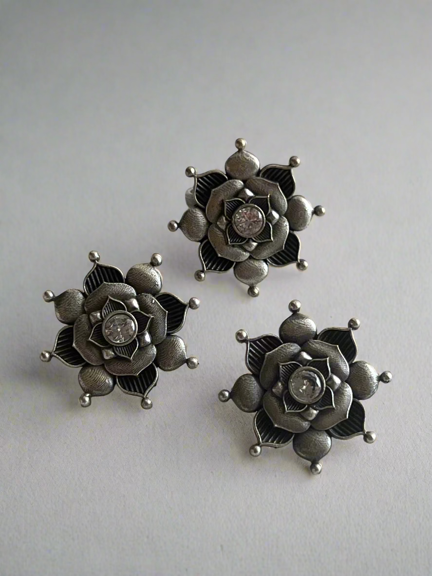 Oxidized Flower Design Combo Rings & Earrings - Kolor Rhythms