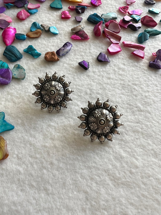 Sun Studs