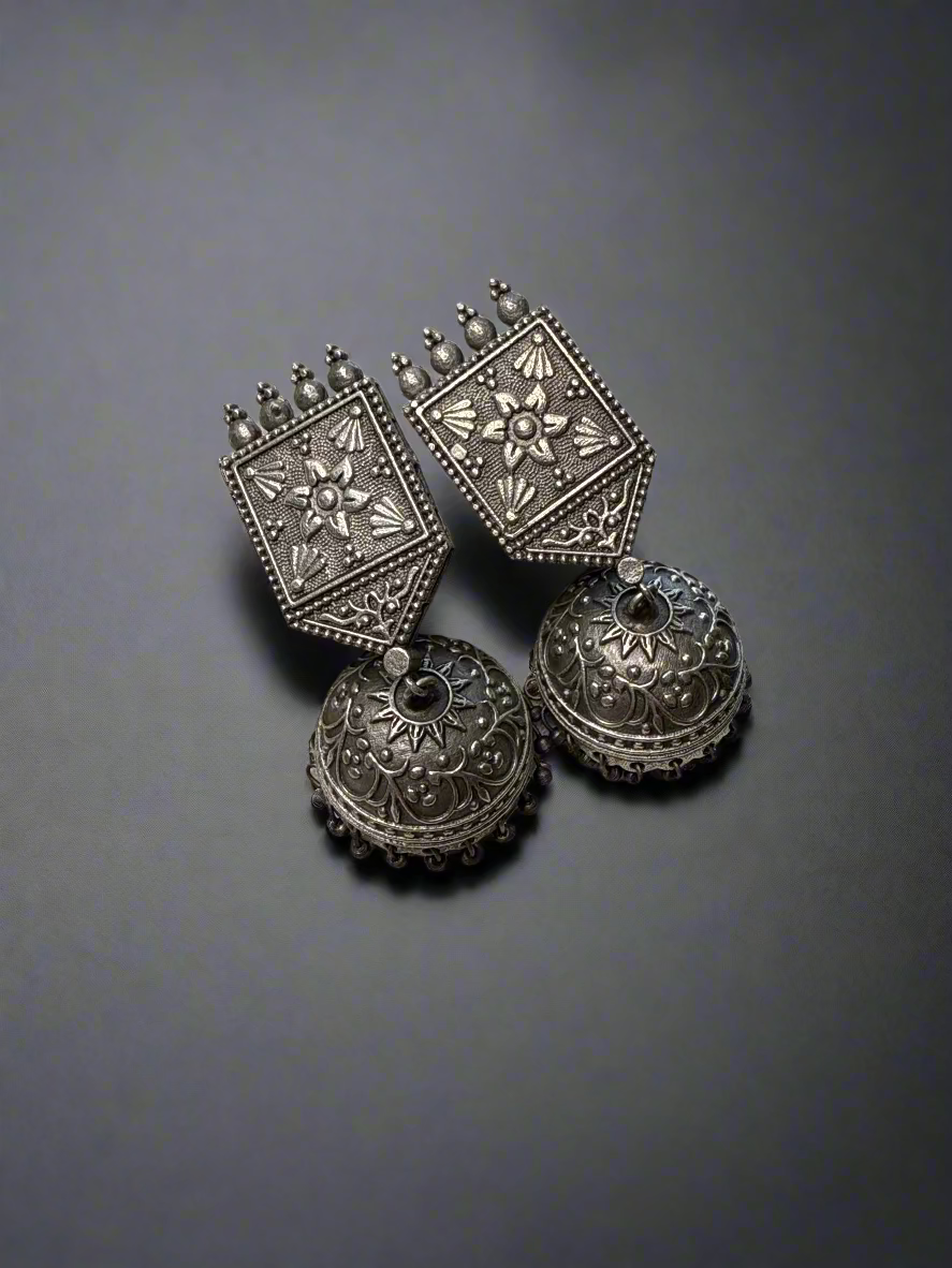 Oxidized Choker
