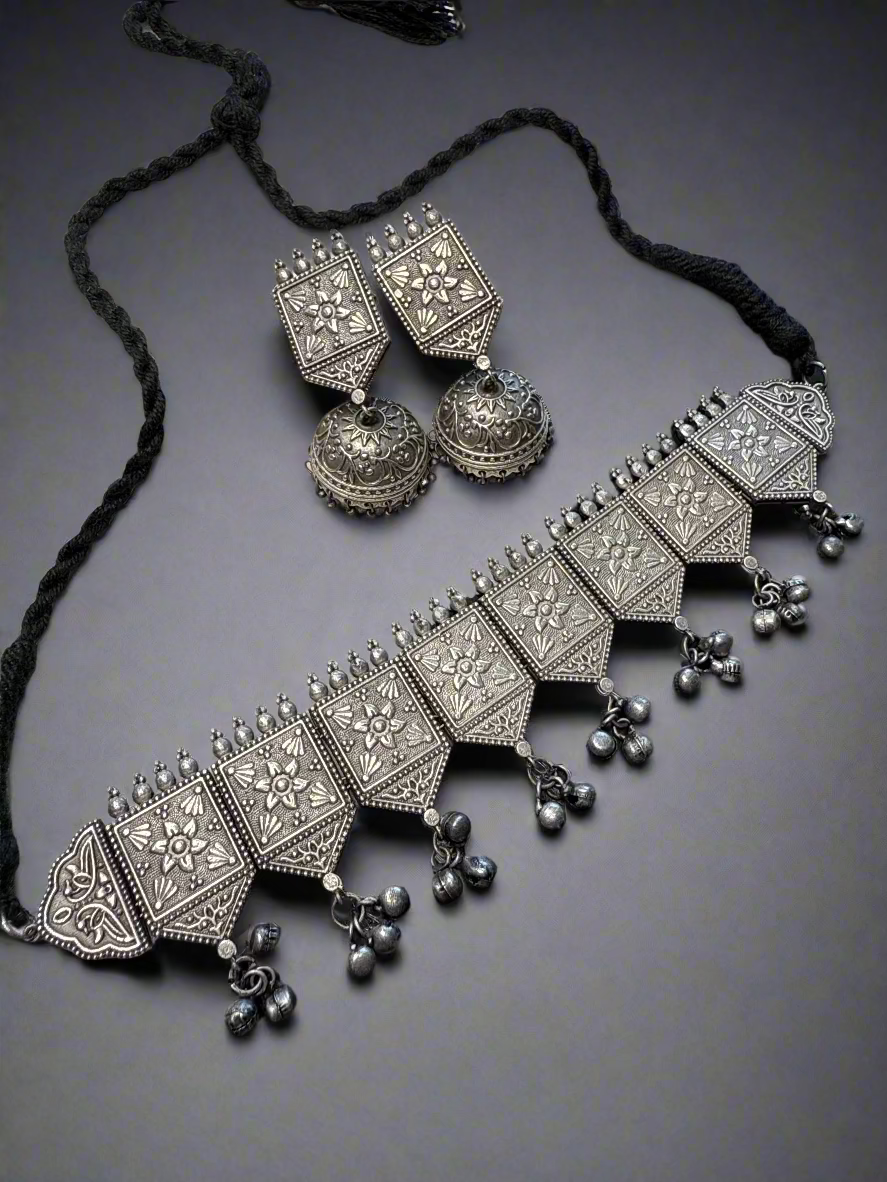 Oxidized Choker