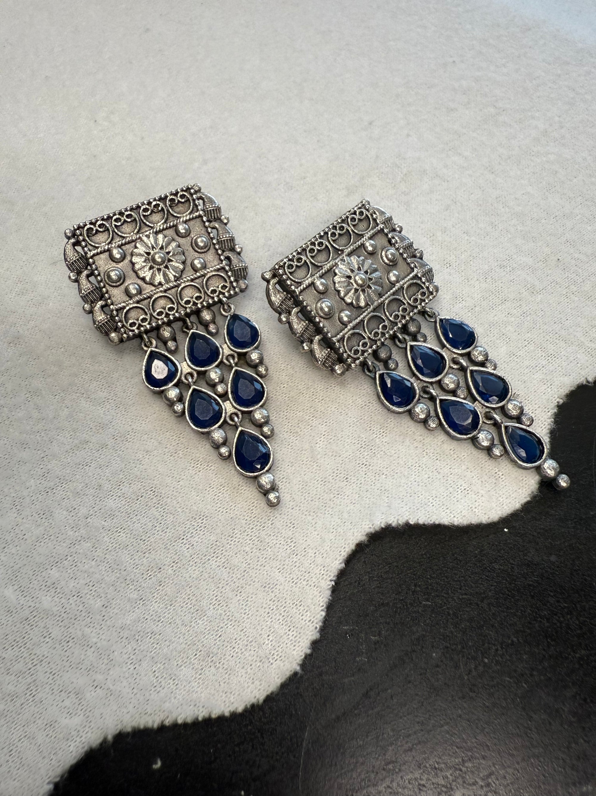 Semi Hasli Choker - Blue