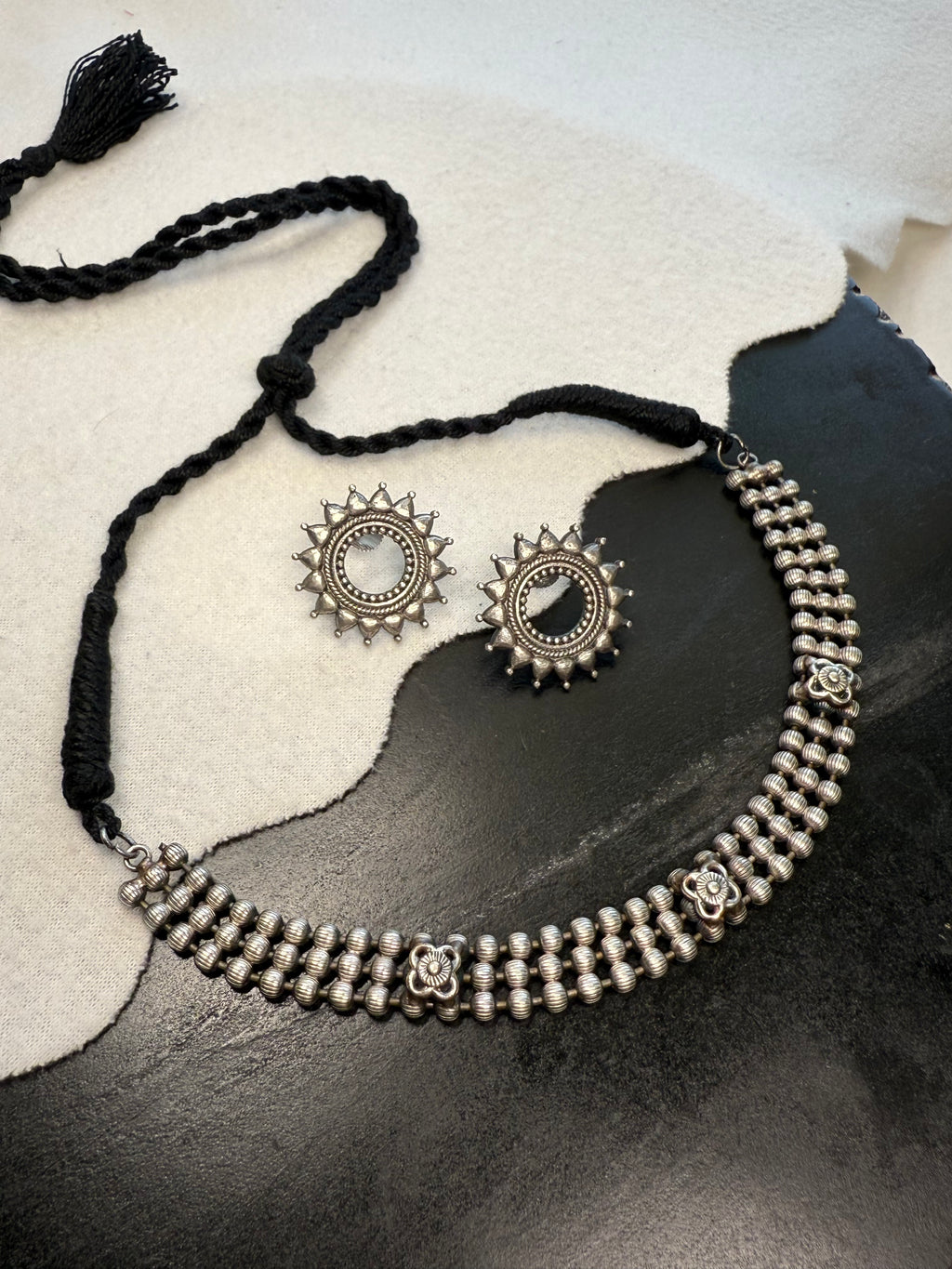 Sleek Oxidized Choker