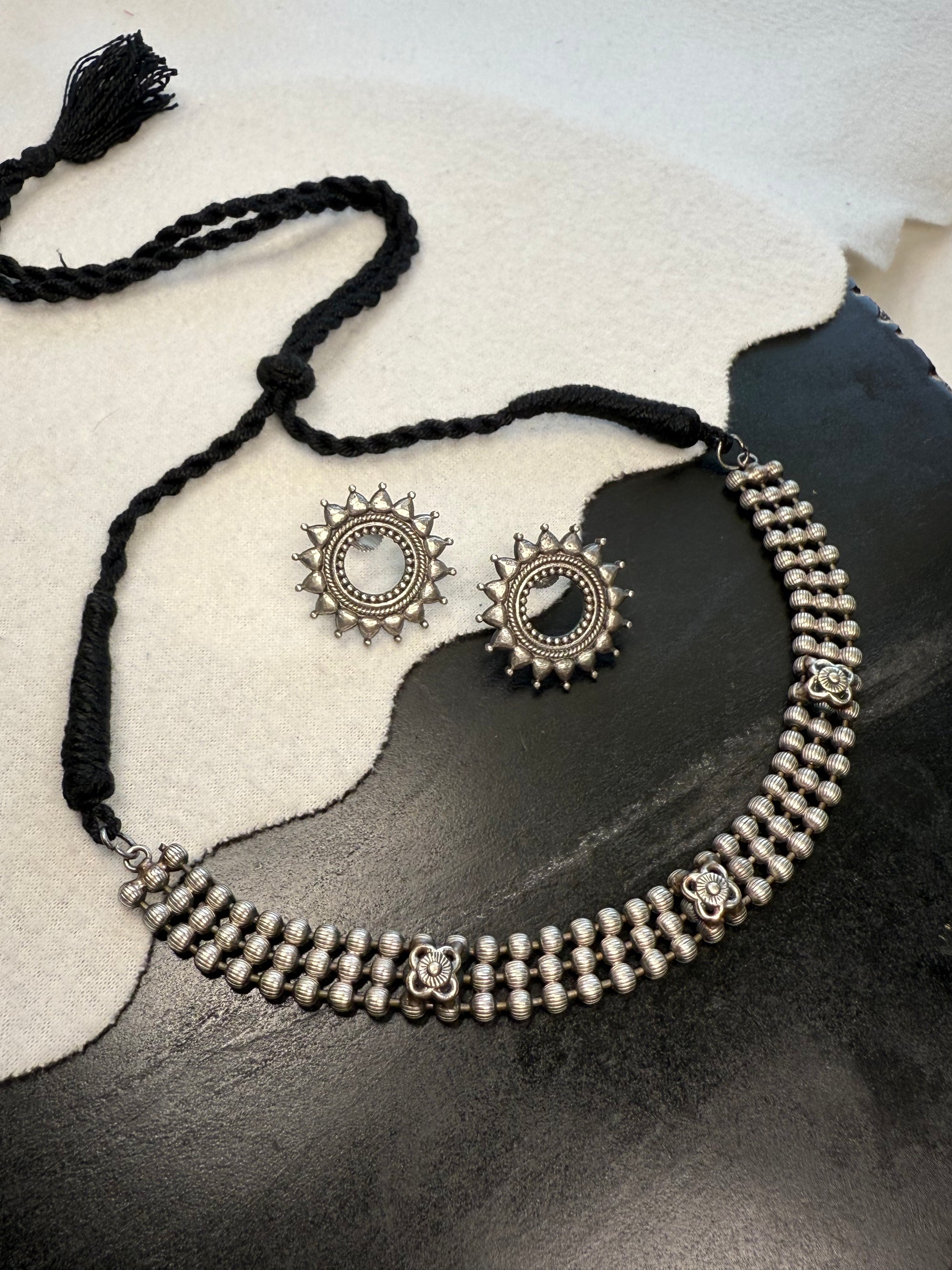 Sleek Oxidized Choker