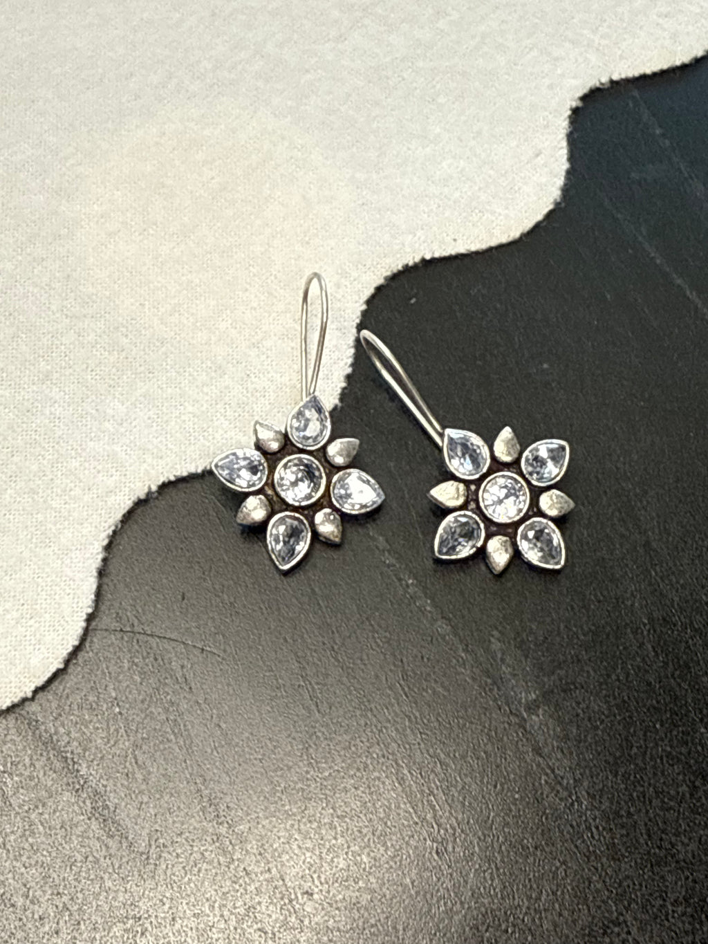 White Flower Necklace Combo