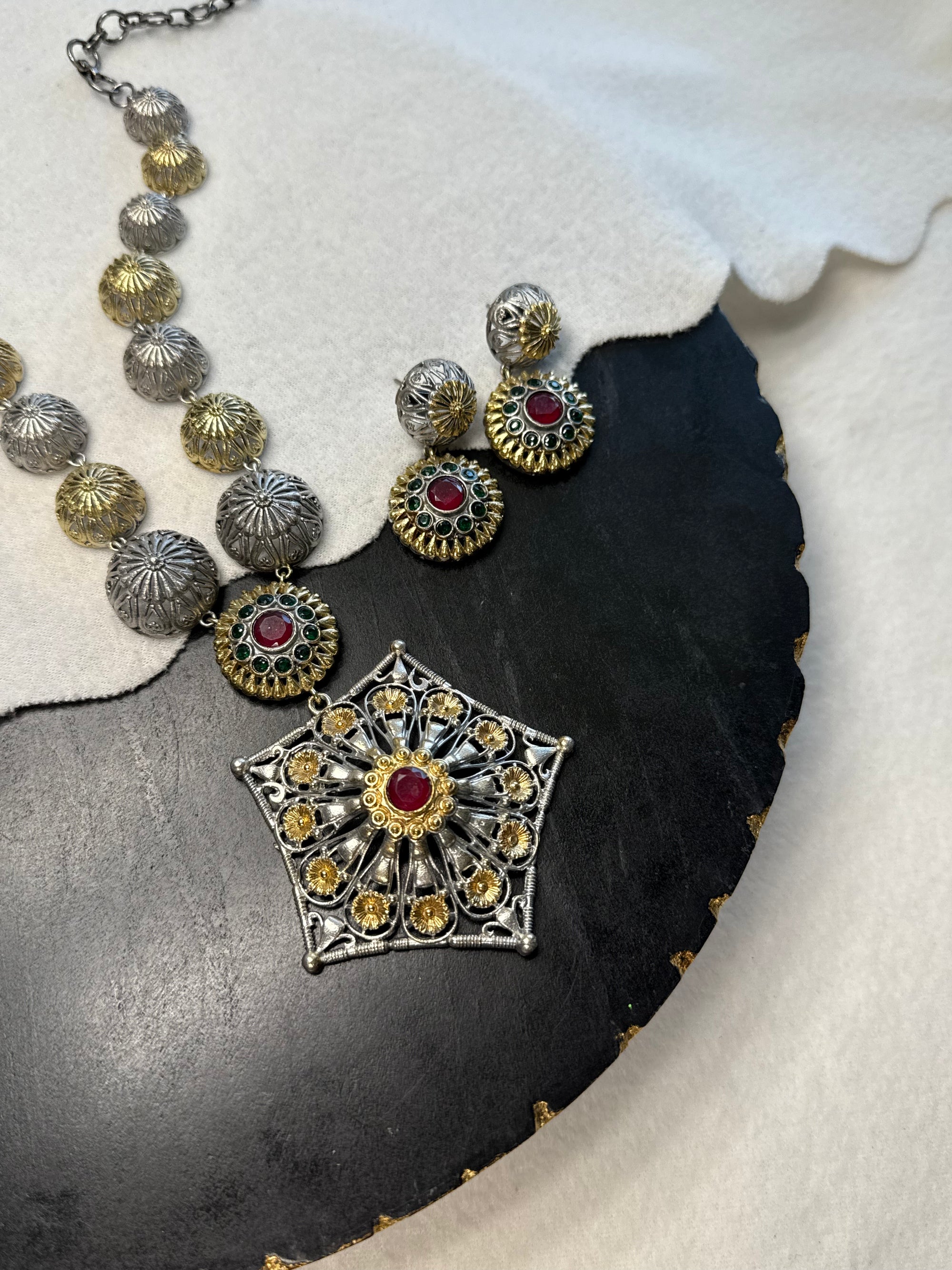 Geometric Dual Tone Necklace