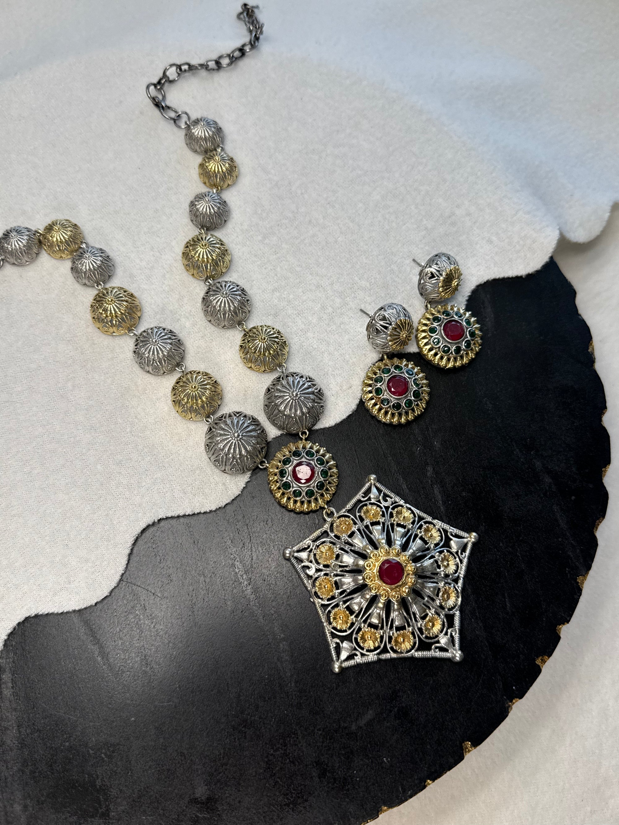 Geometric Dual Tone Necklace