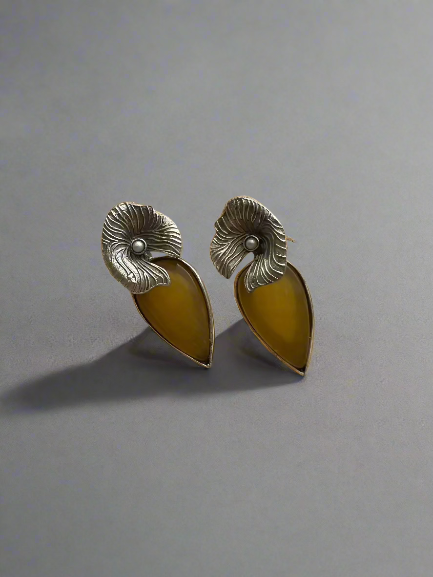 Teardrop Floral Stone Studs - Kolor Rhythms