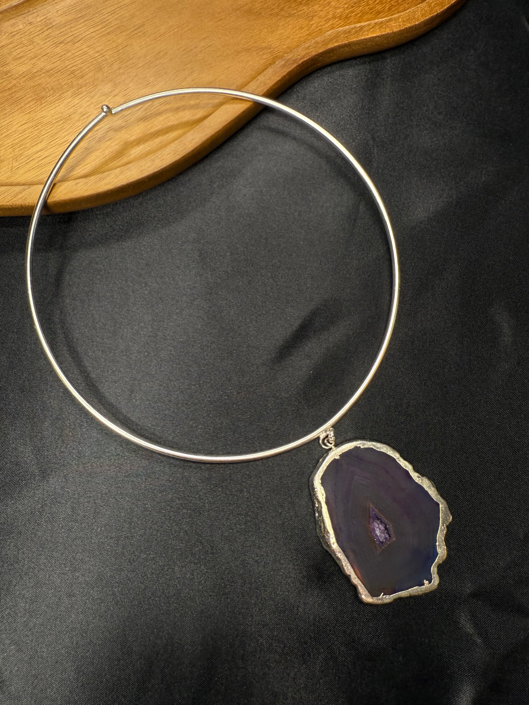 Silver Hasli with Stone