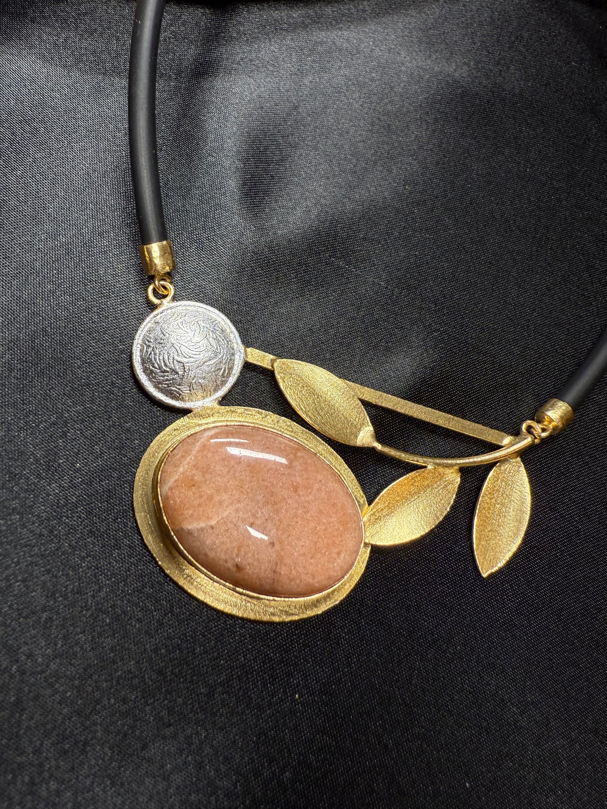 Black Gold Stunning Necklace