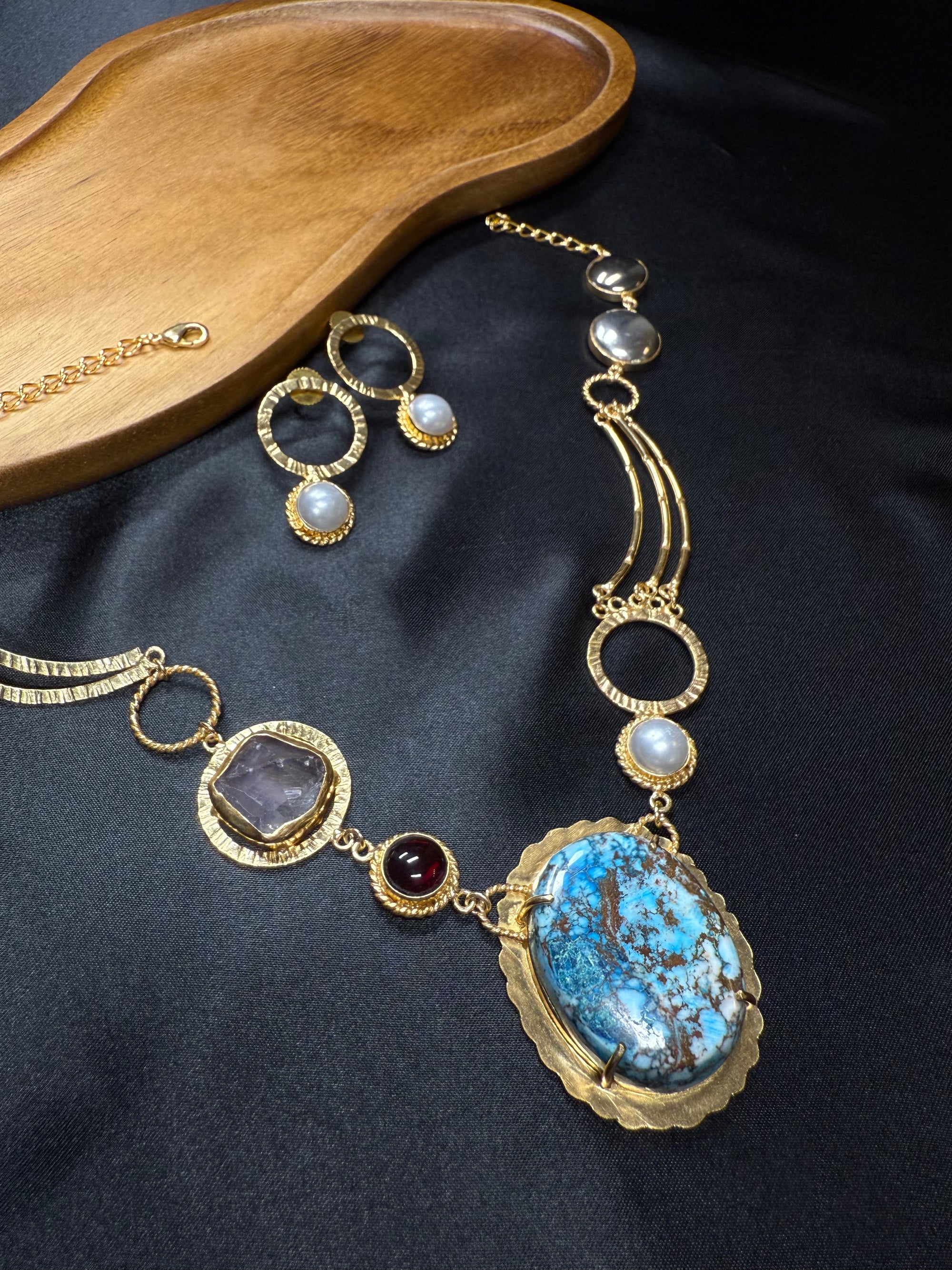 Stunning Blue Stone Necklace