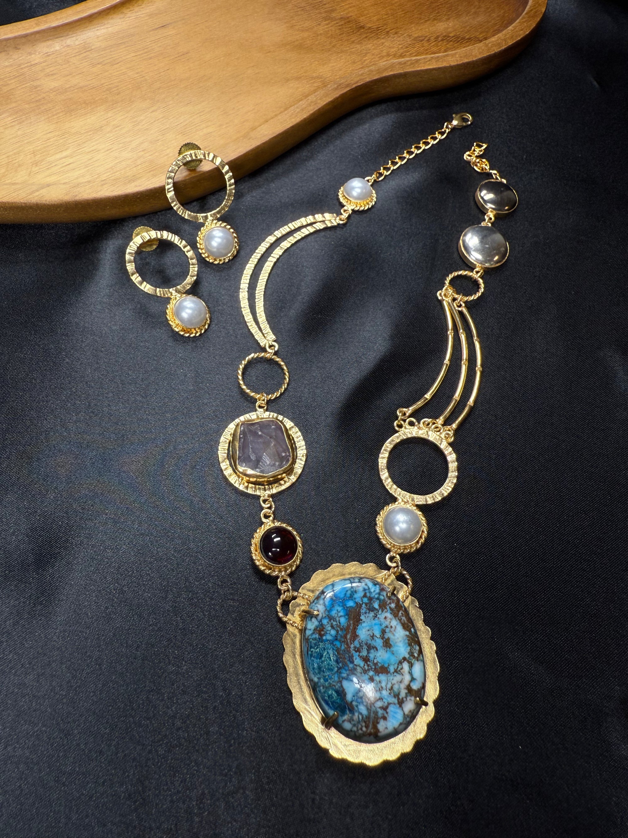 Stunning Blue Stone Necklace