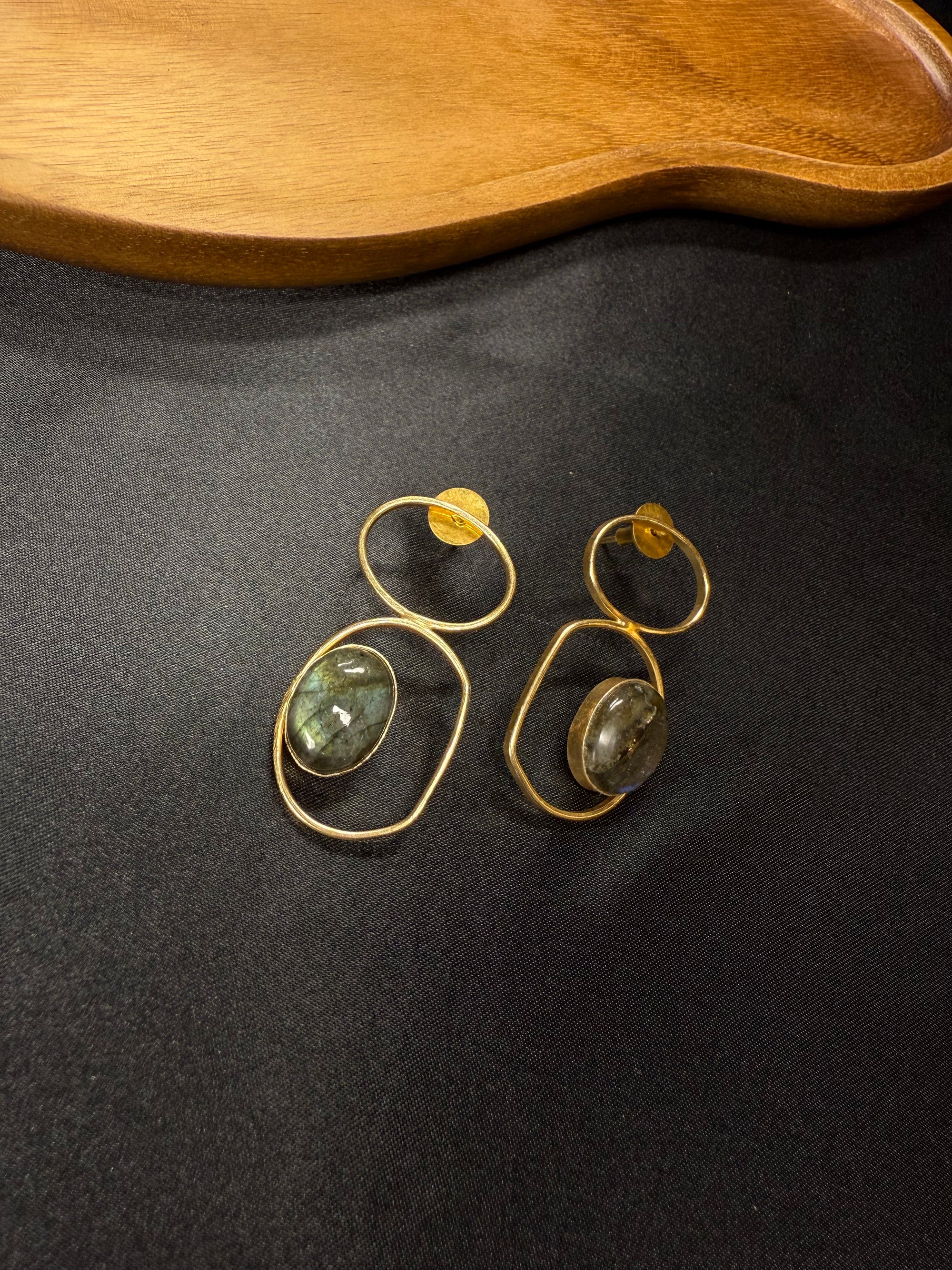 Beautiful Stone Design Necklace