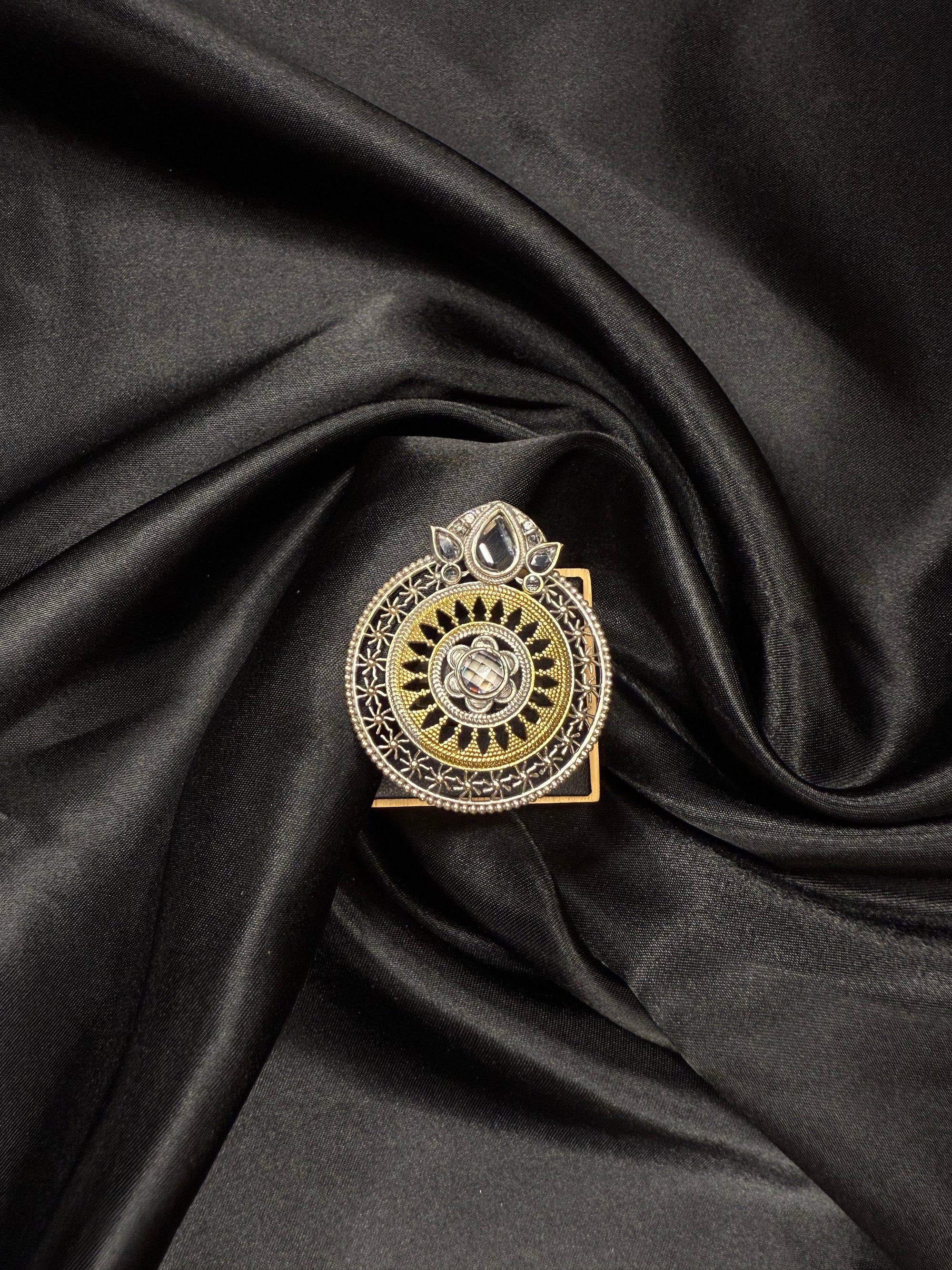 Traditional Round Ring