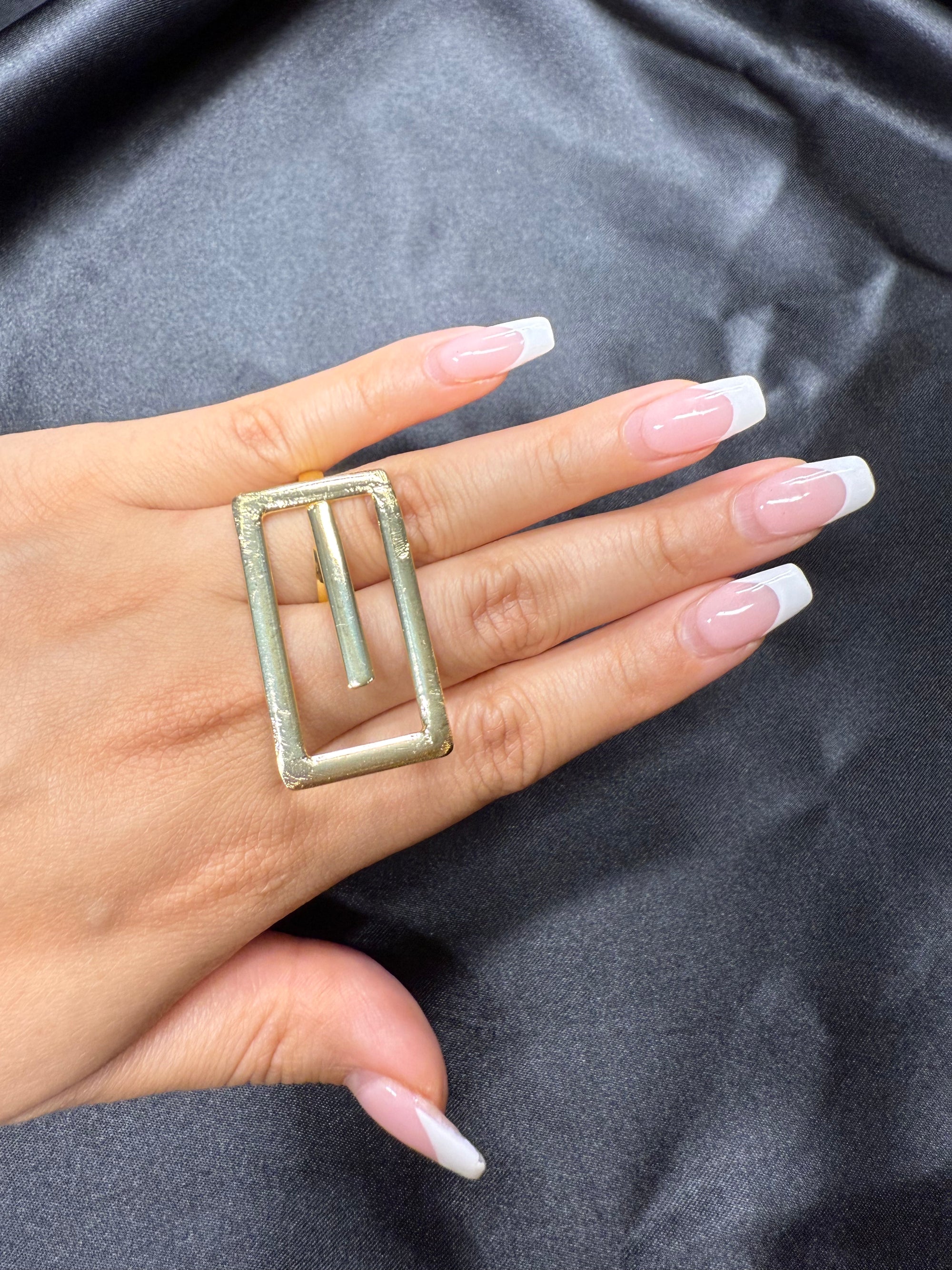 Buckle Ring