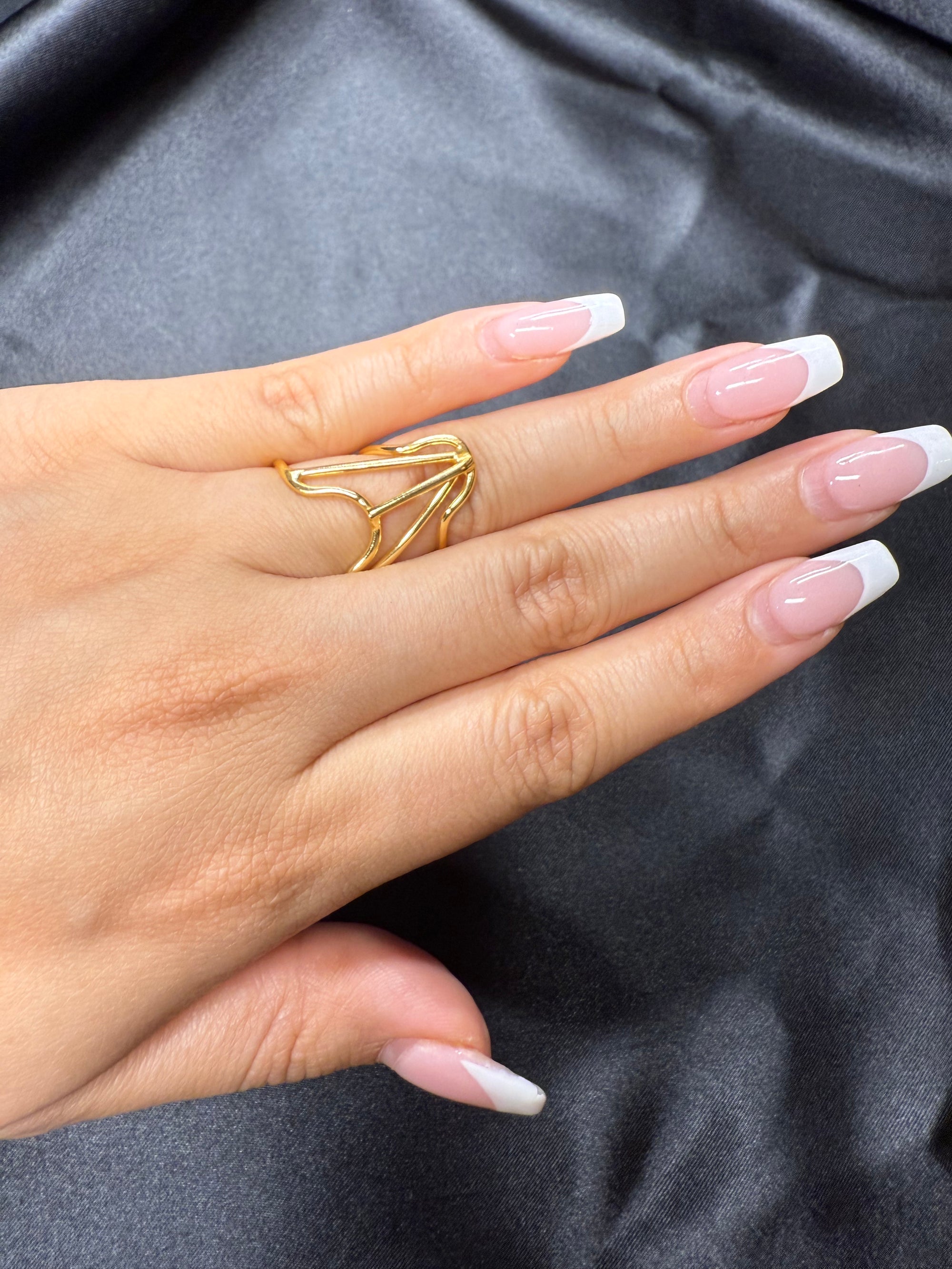 Wavy Ring