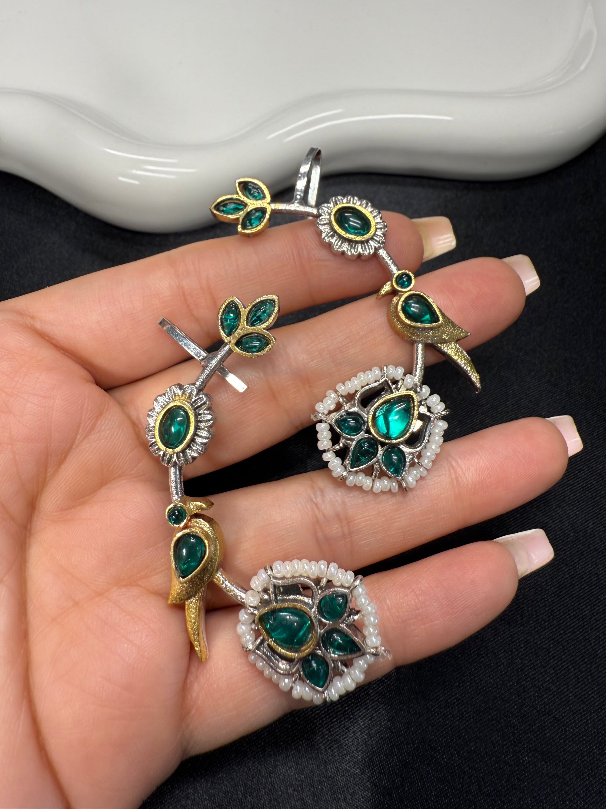 Minimal Green Cuffs