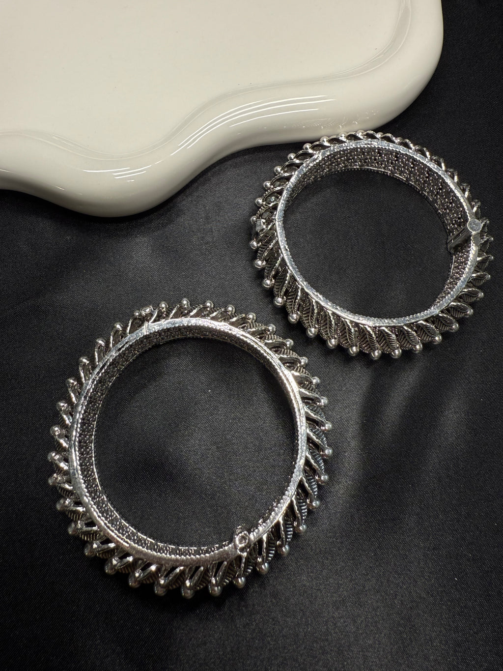 Stunning Silver Kadas - Pair