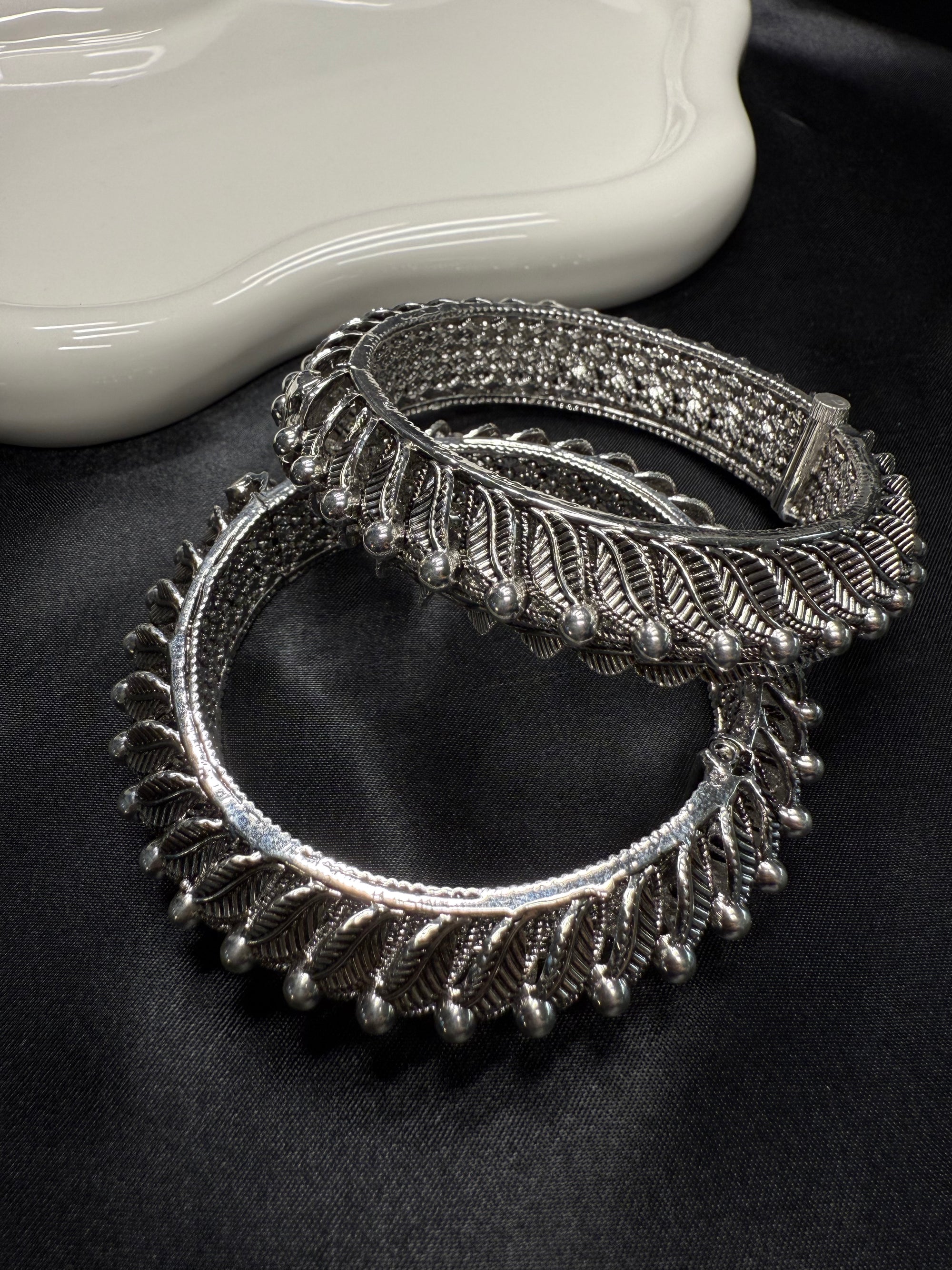 Stunning Silver Kadas - Pair