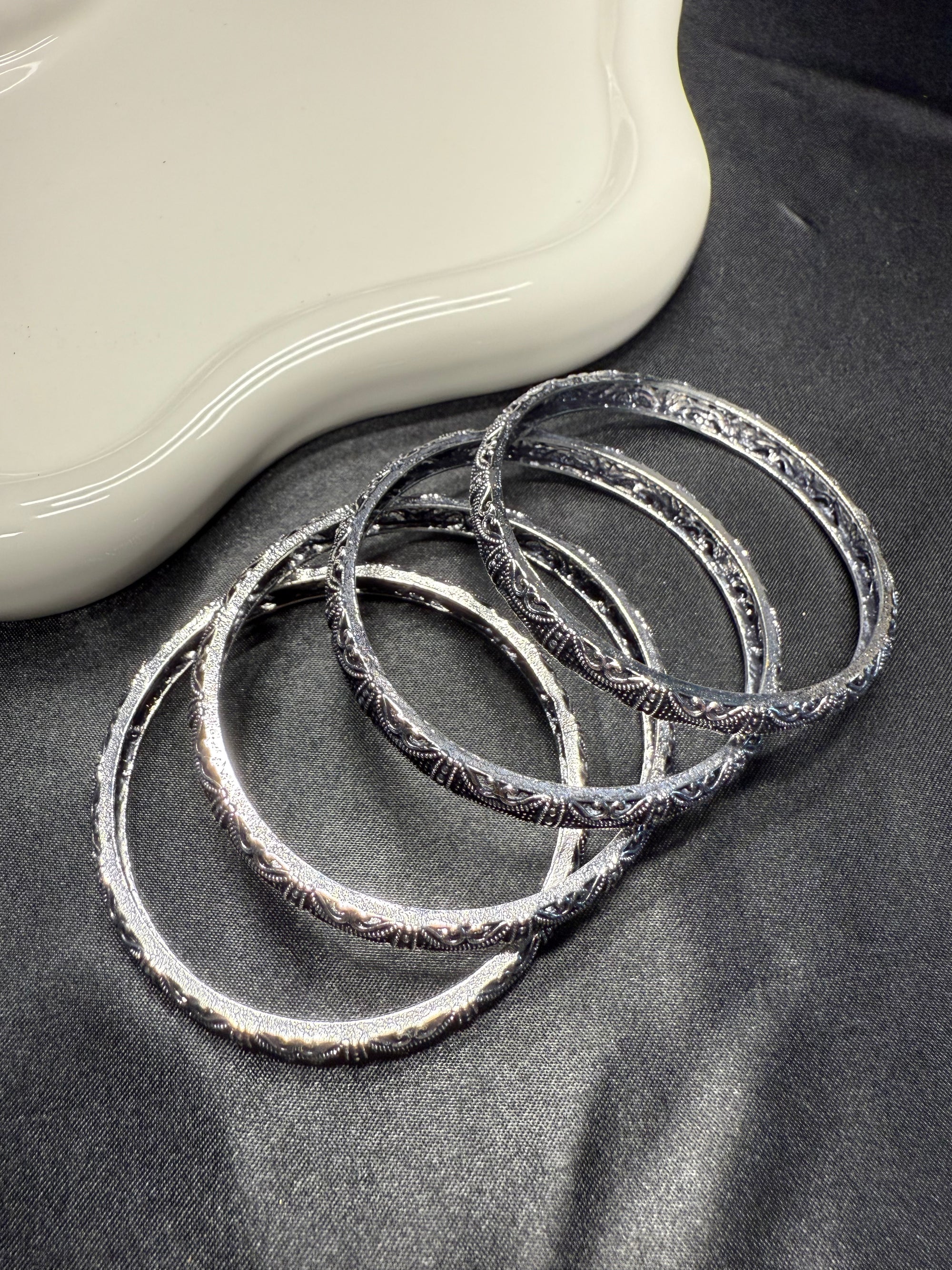 Sleek Silver Bangles 2x4