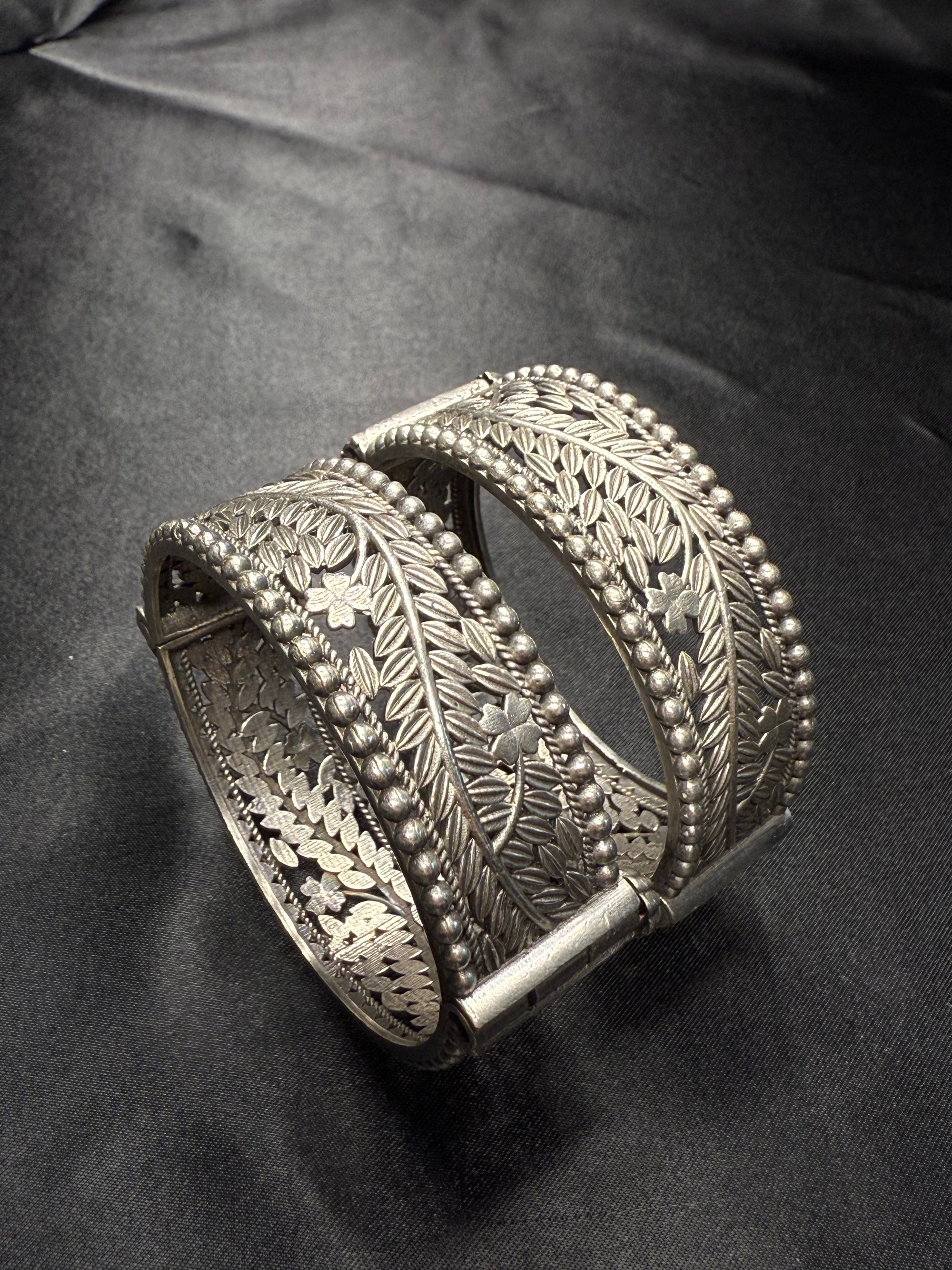 Chunky Silver Kada - Pair