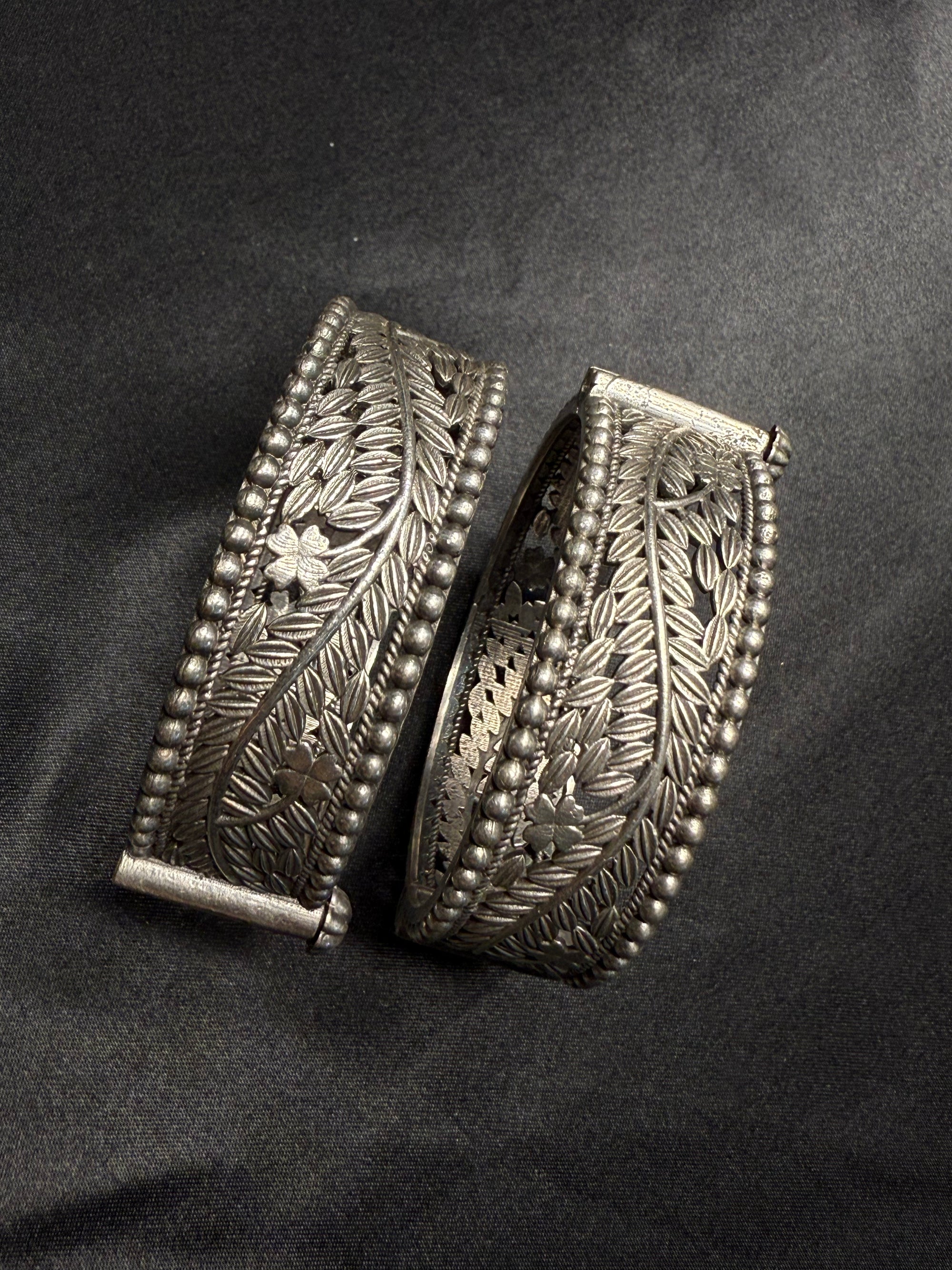 Chunky Silver Kada - Pair