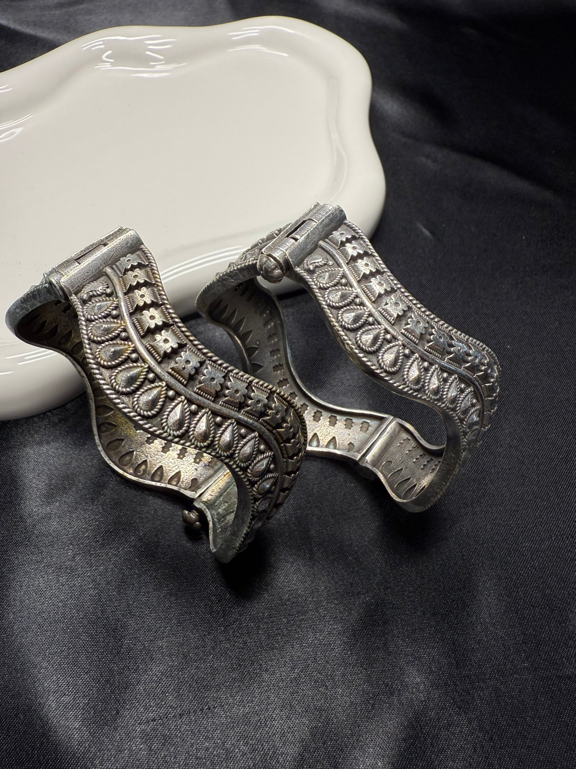 Chunky Wavy Kada - Pair