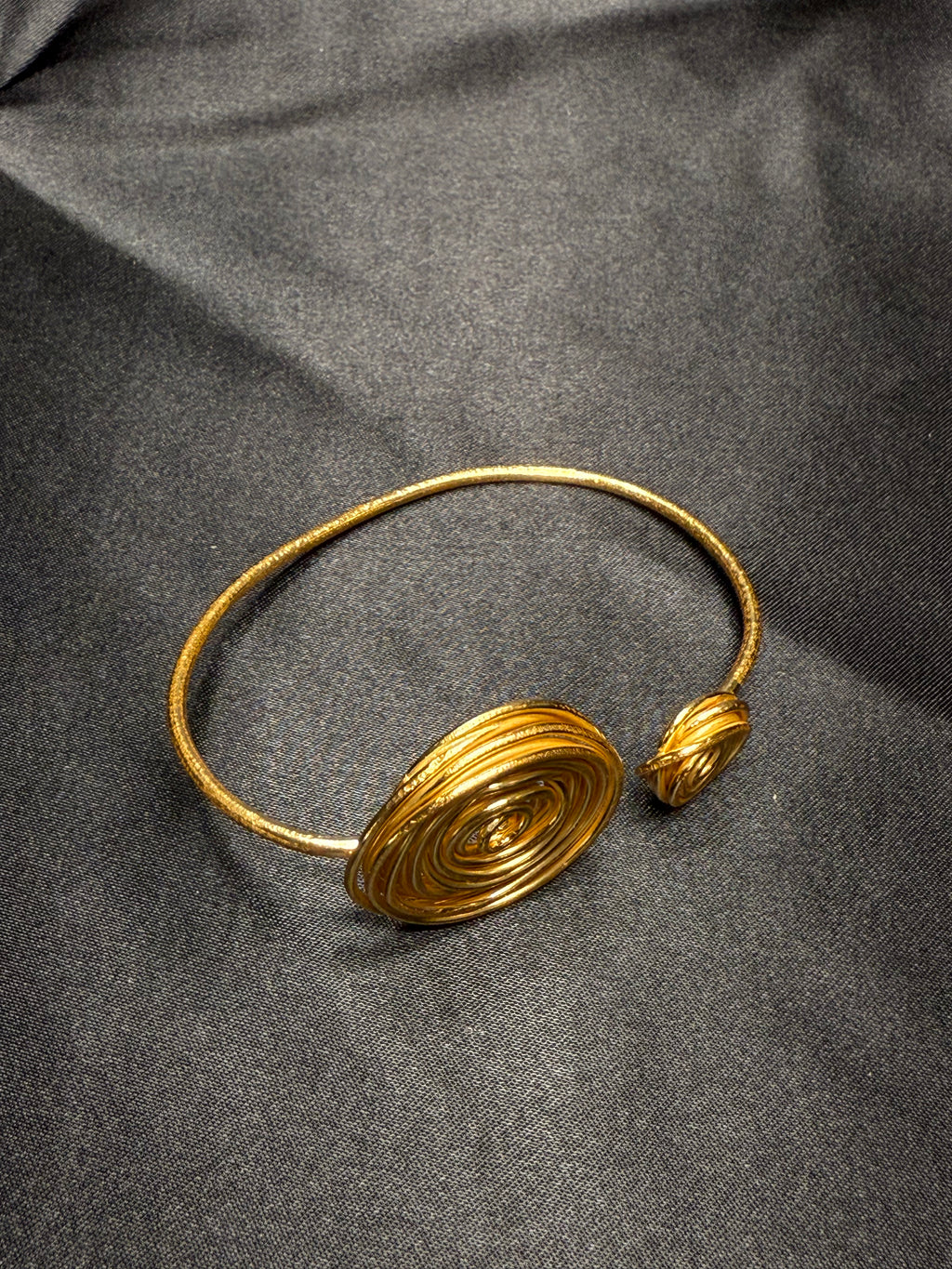 Round Minimal Bracelet