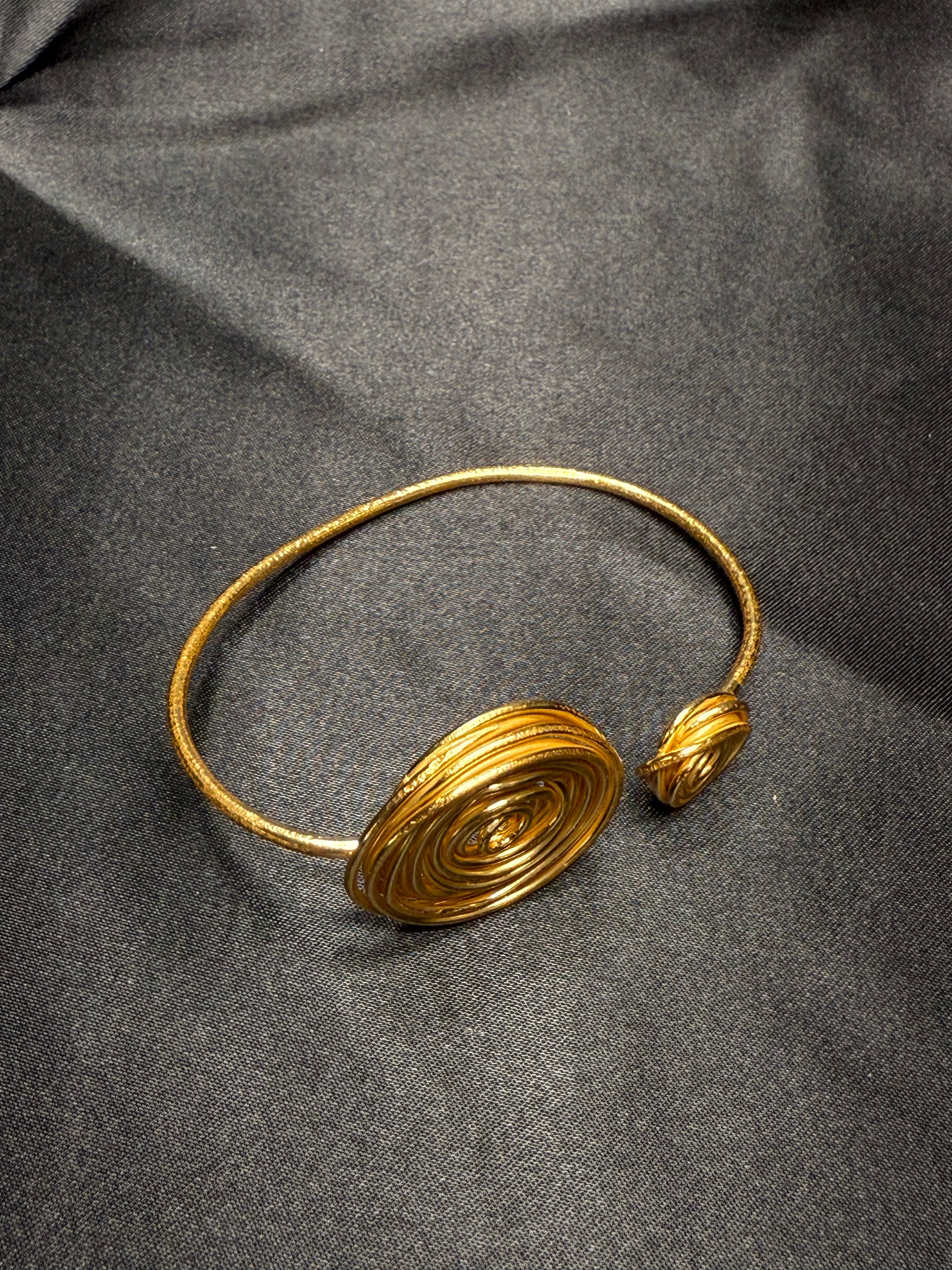 Round Minimal Bracelet