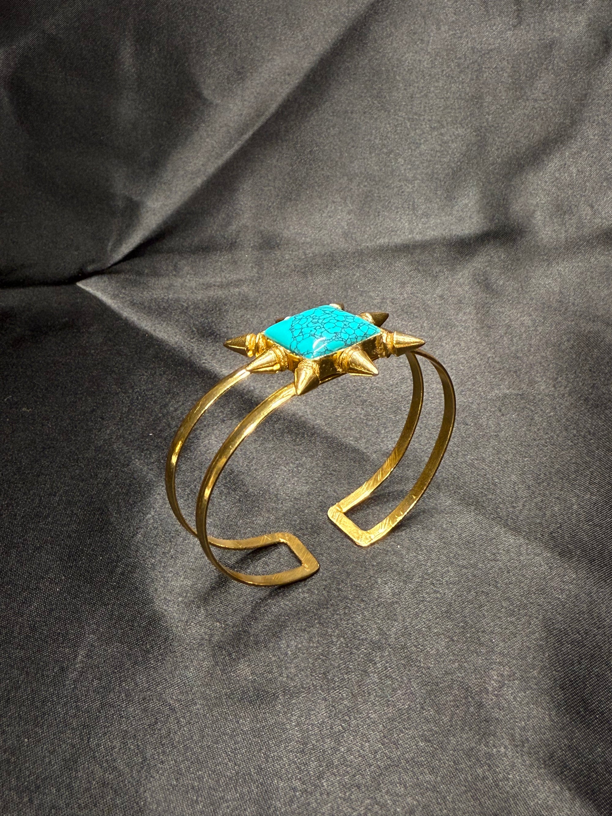 Bright Stone Bracelet