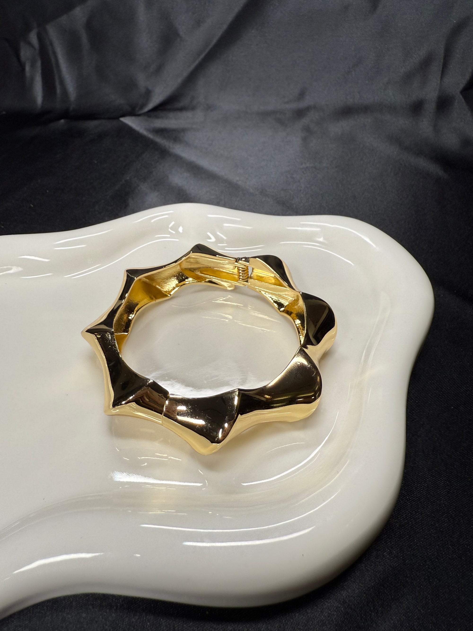 Wavy Bracelet