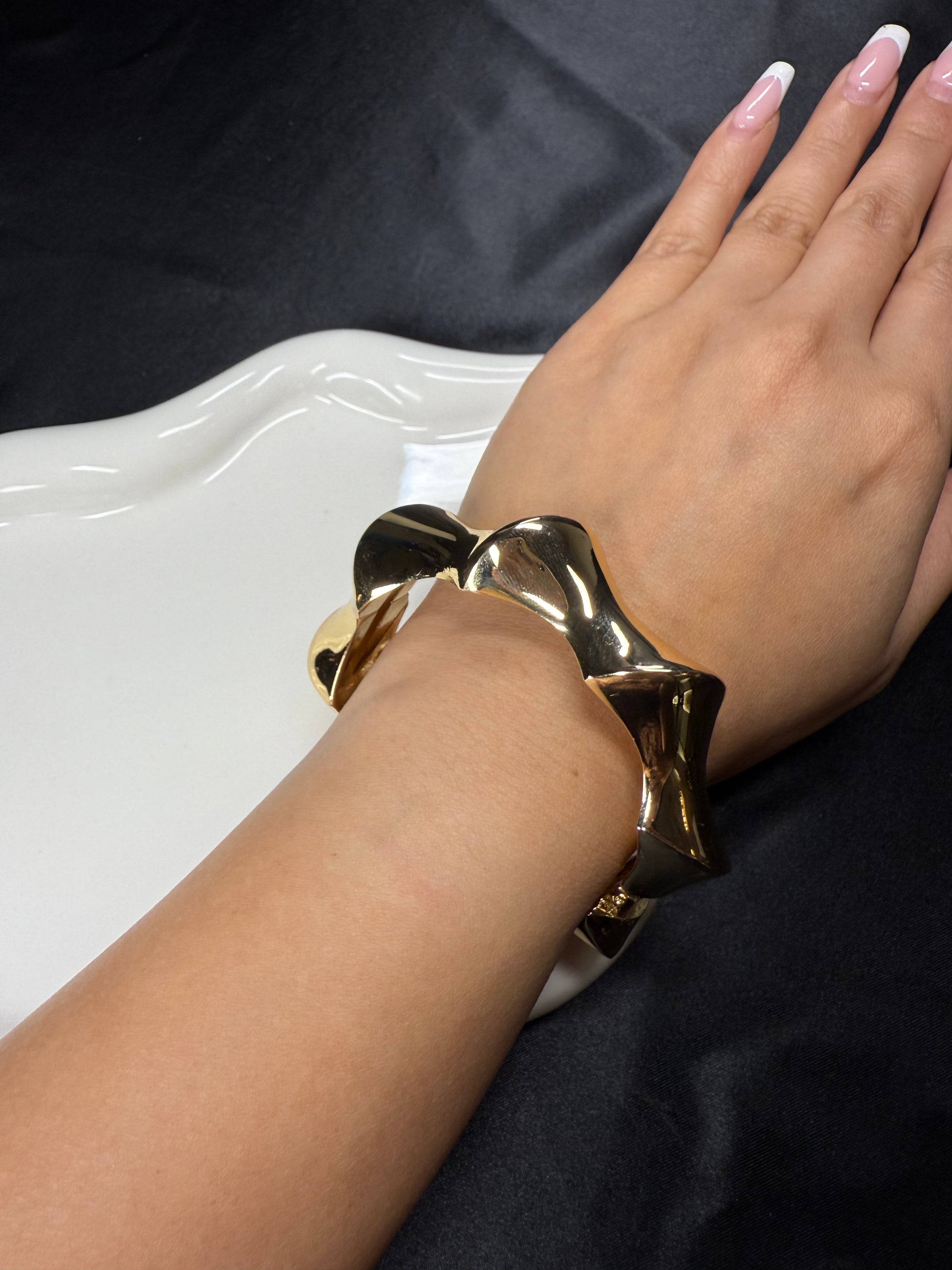 Wavy Bracelet