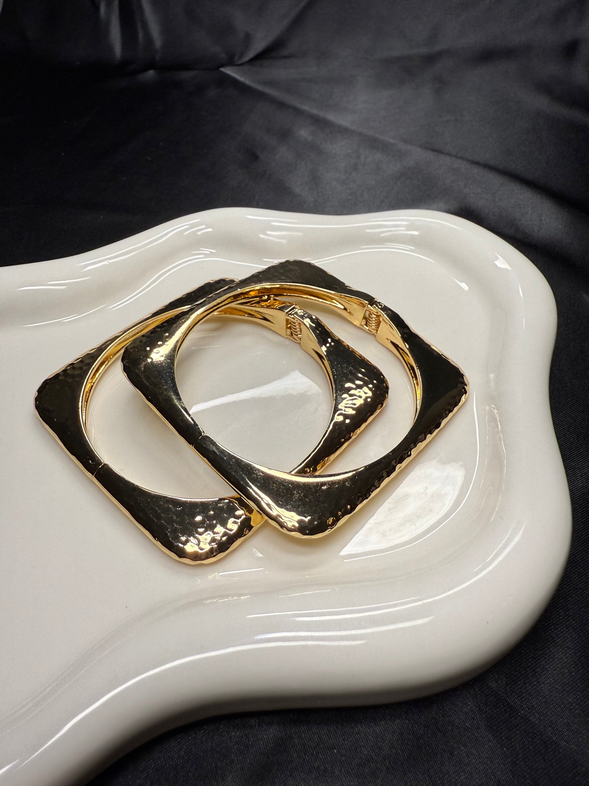 Thin Square Bracelet - Single