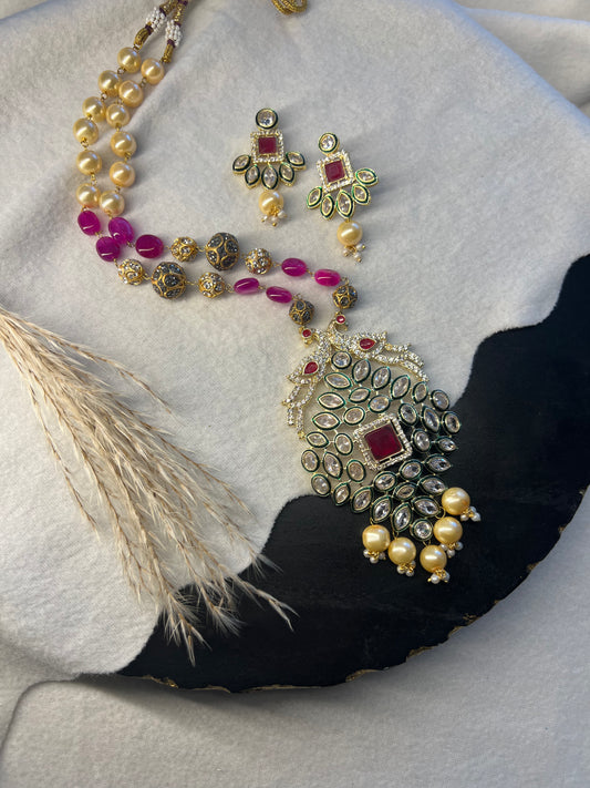 Kundan Pearl set