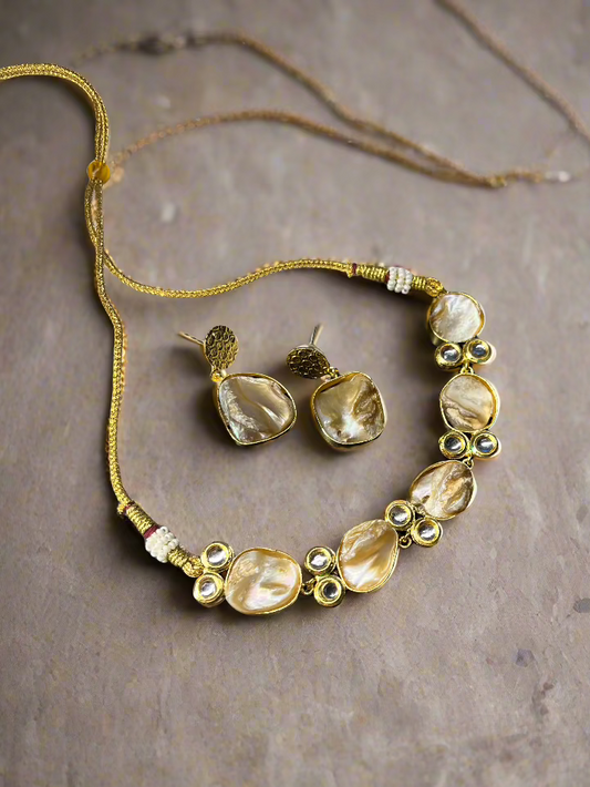 Mother of Pearl Choker