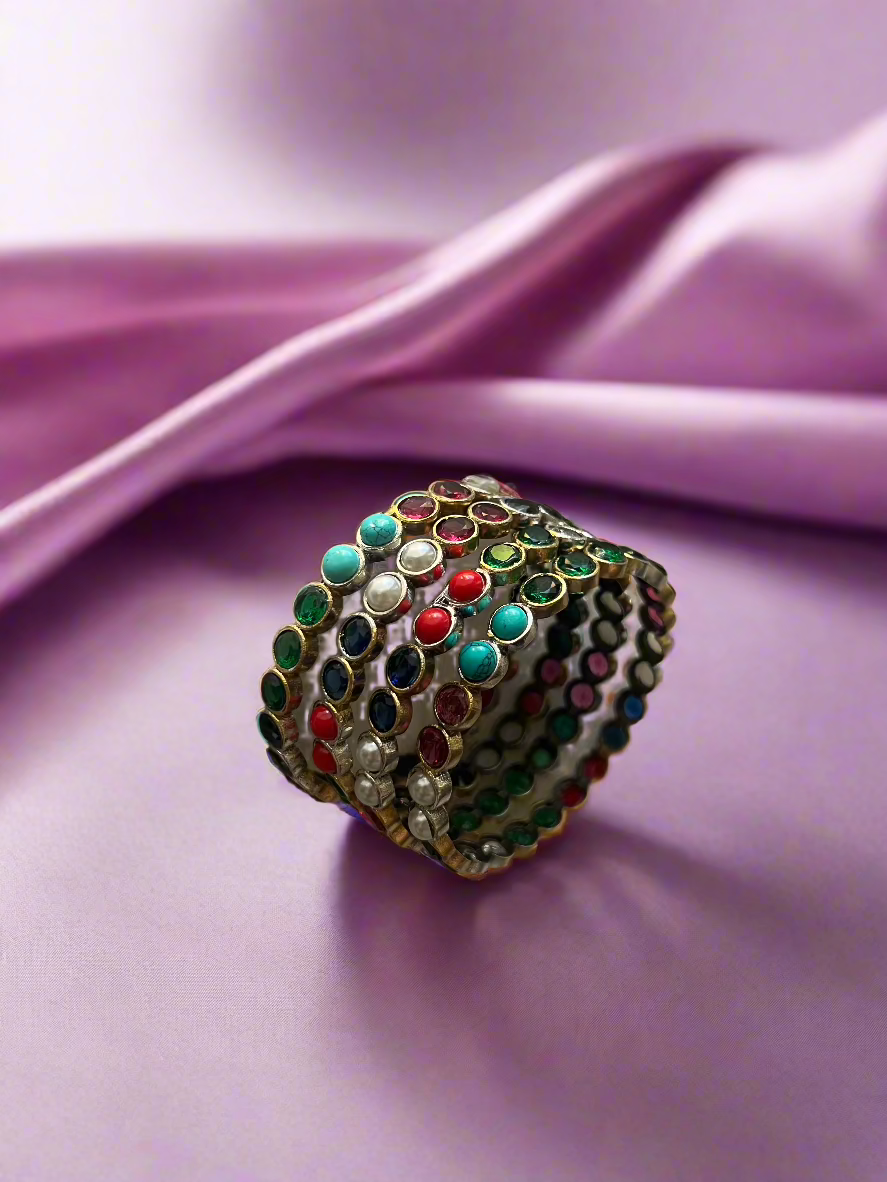 4 pc - Multi color Stones - 2'4'