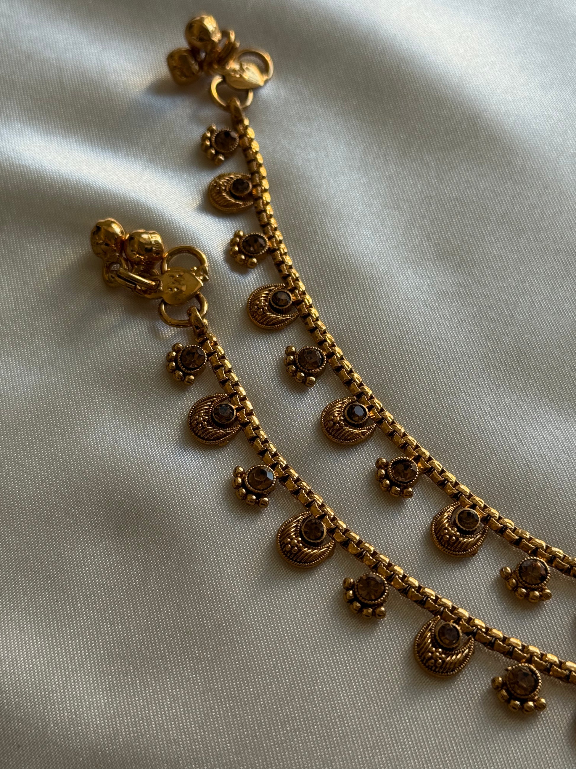Sleek Anklet