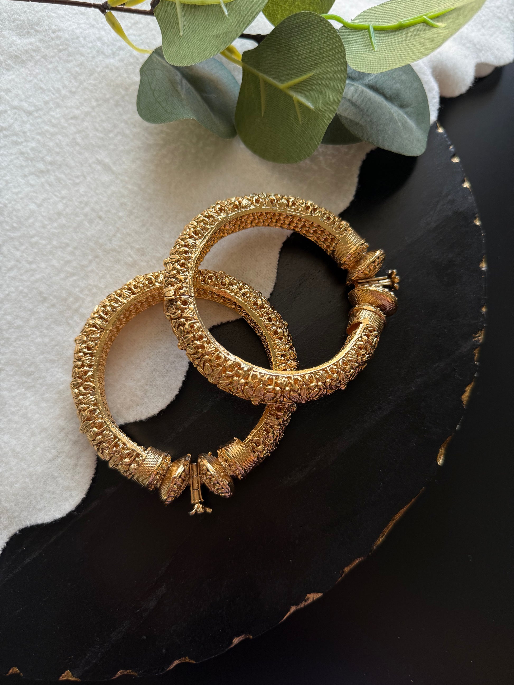 Chunky Gold Kada