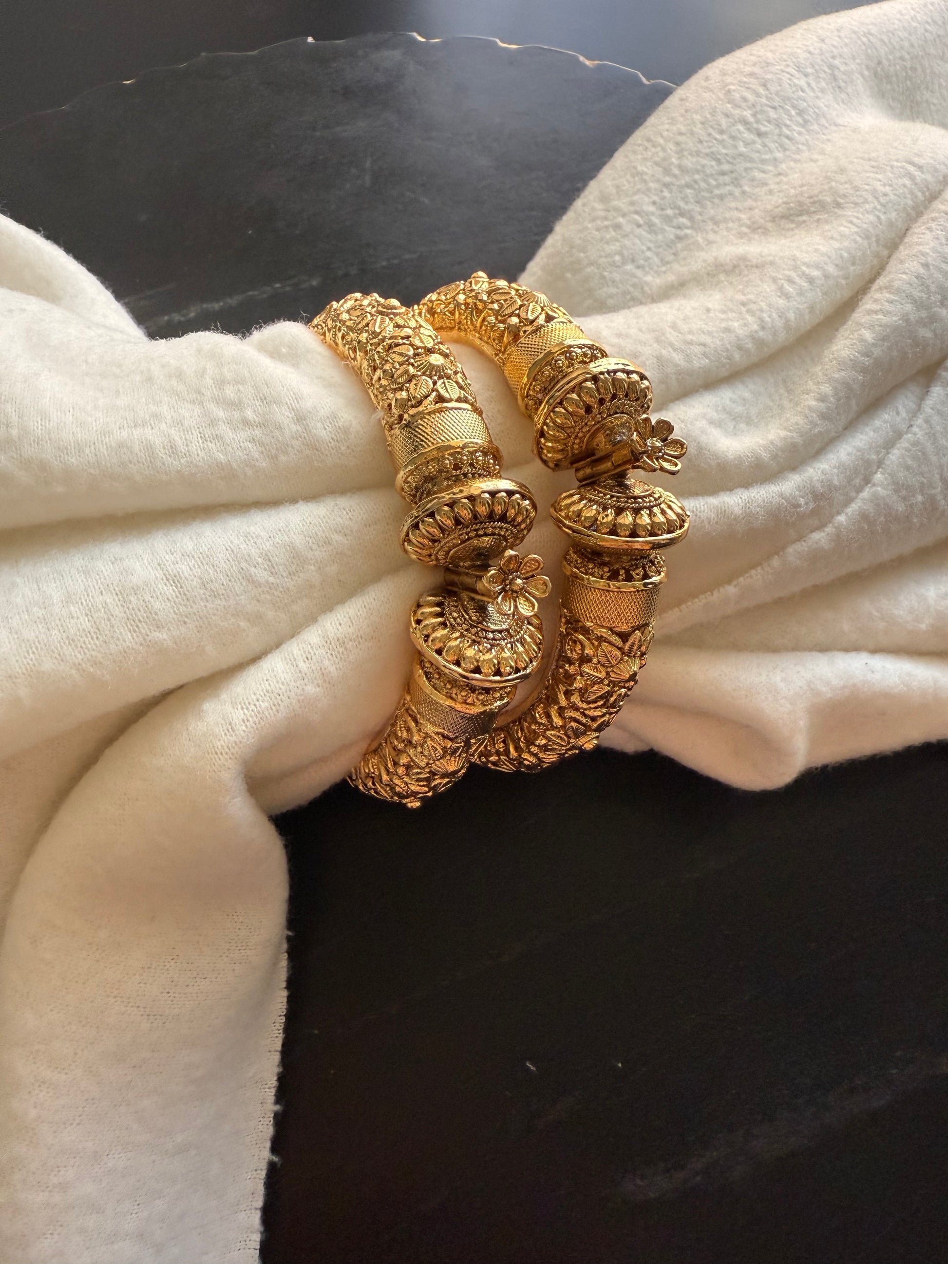Chunky Gold Kada