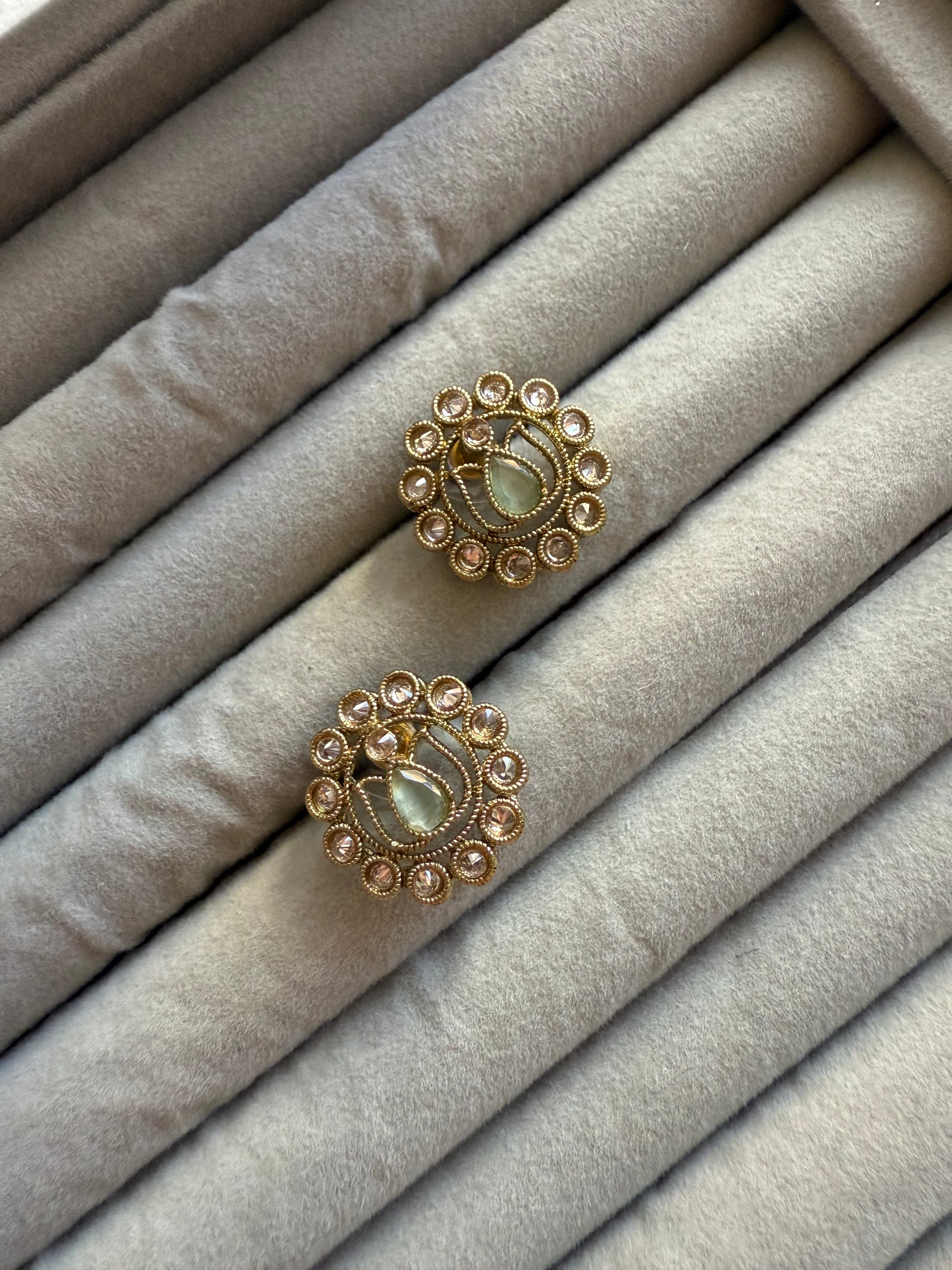 Mini To Go Studs!