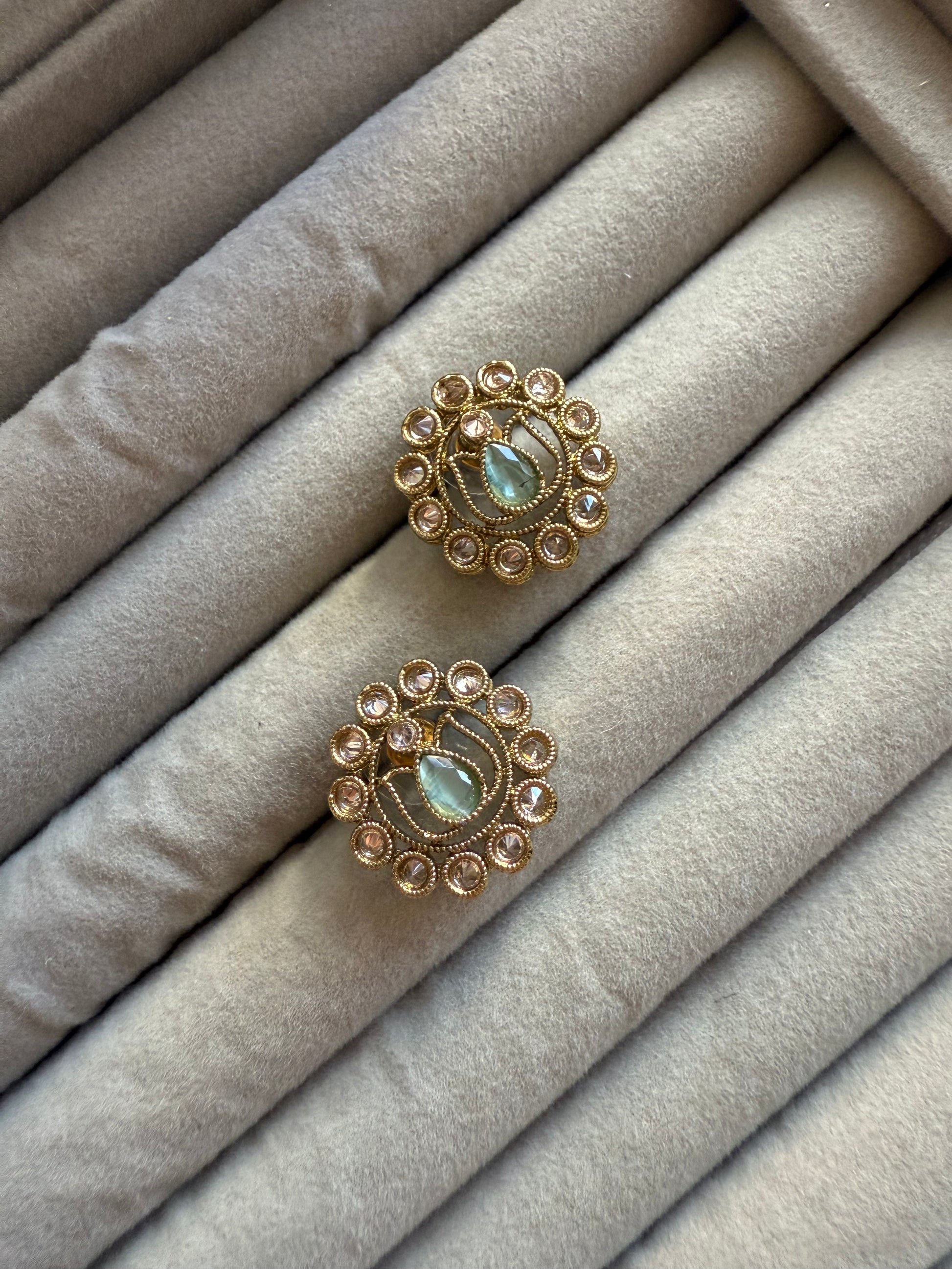 Mini To Go Studs!