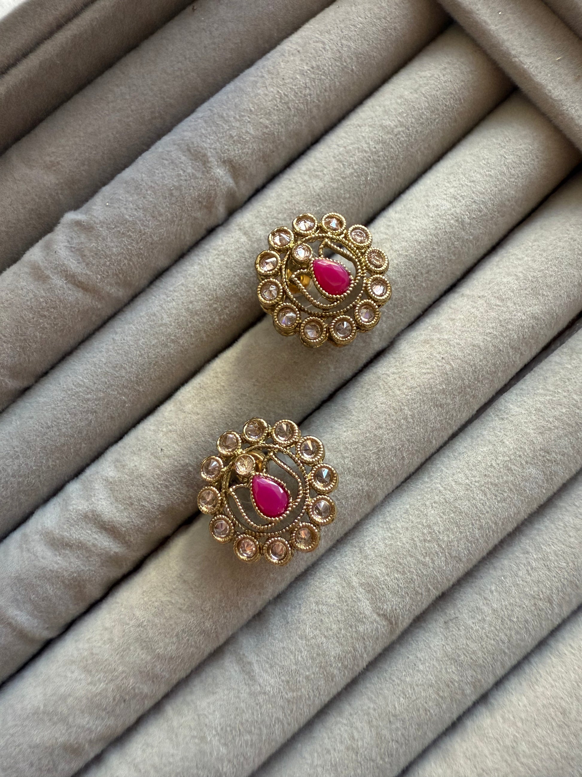Mini To Go Studs!