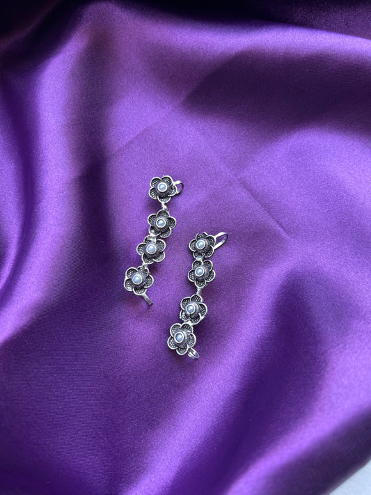 Floral White Earcuffs - Kolor Rhythms