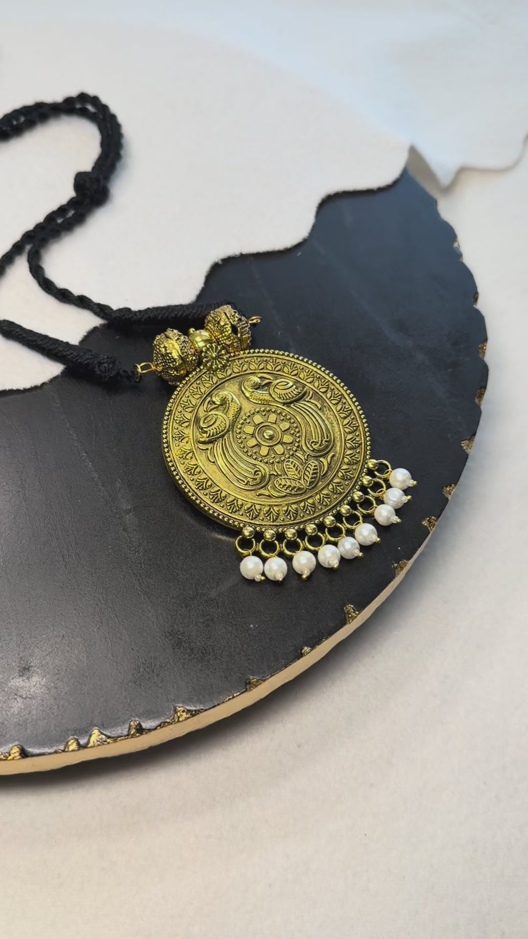 Beautiful Gold Pendant Necklace