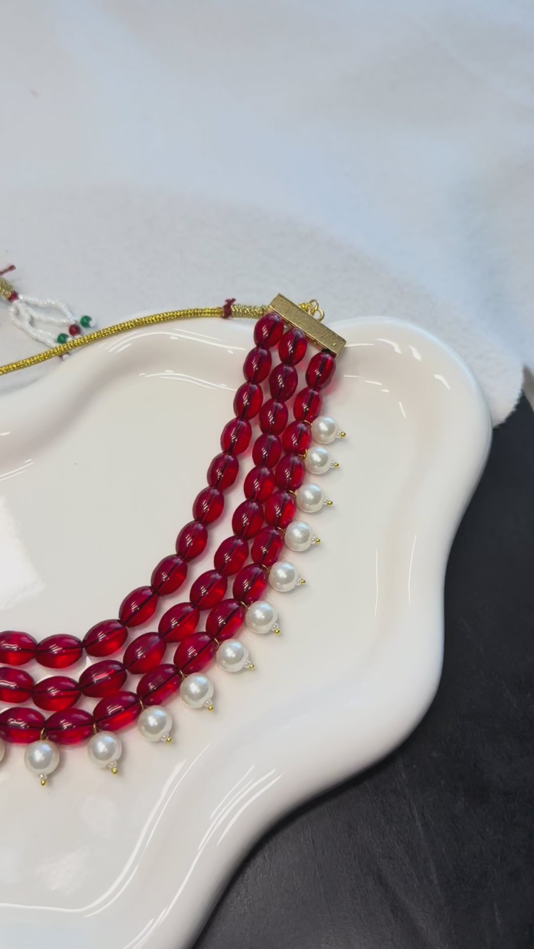 Red Pearl Choker