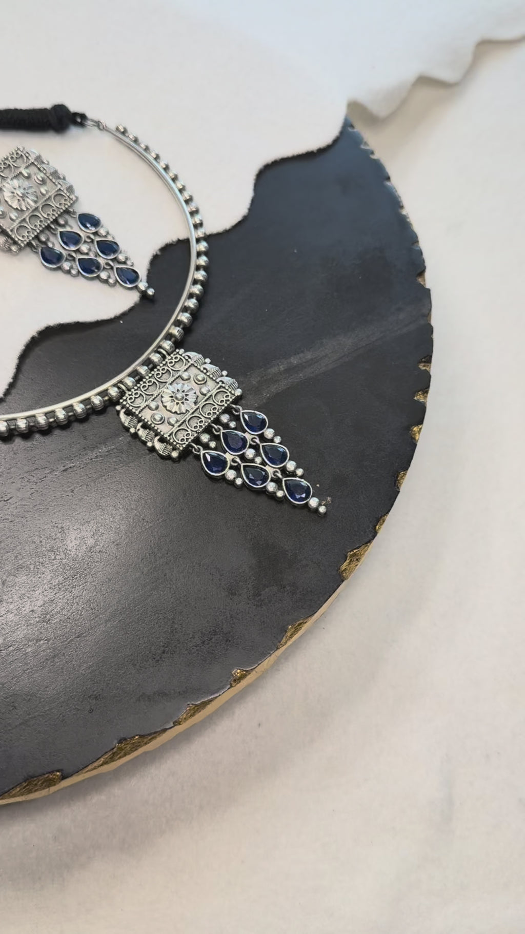 Semi Hasli Choker - Blue